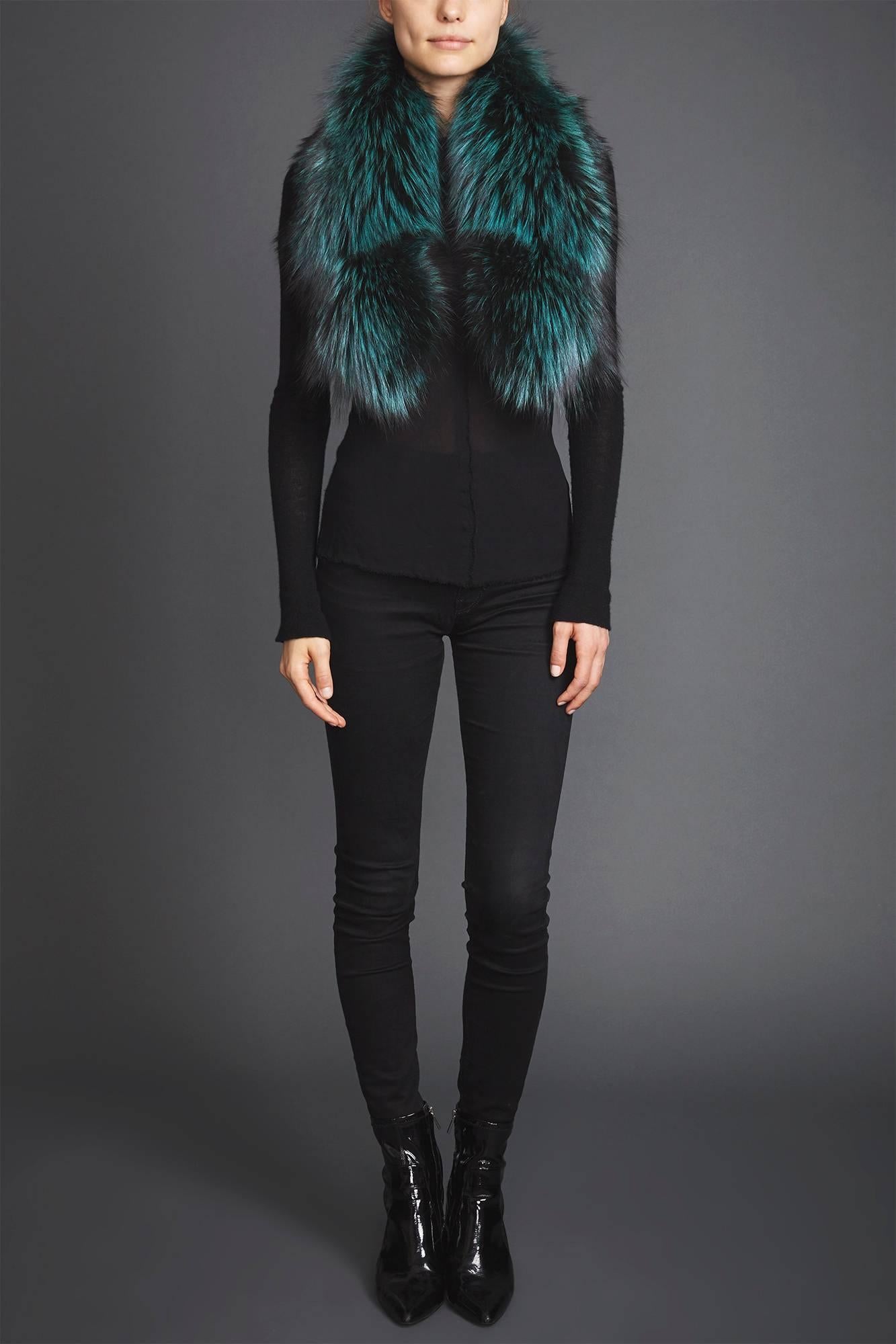 Verheyen London Lapel Cross-Through Collar in Soft Emerald Fox Fur & Silk Lining 1