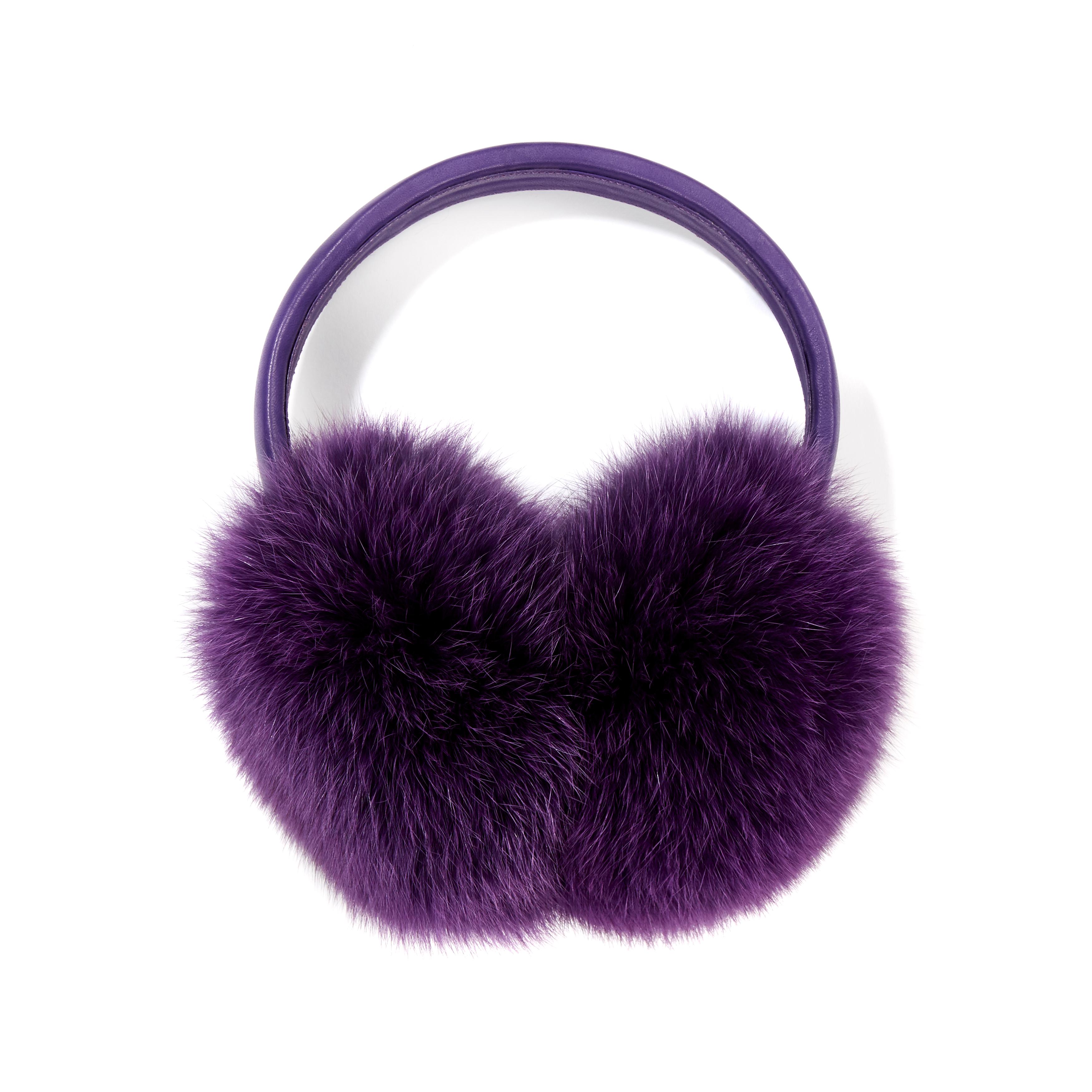 Verheyen London Fox ear muffs are the perfect accessory for winter/autumn dressing. Stay cosy all winter in these luxurious and sumptuous ear muffs wherever you go.


All fur is origin assured and ethically sourced from regulated farms with good