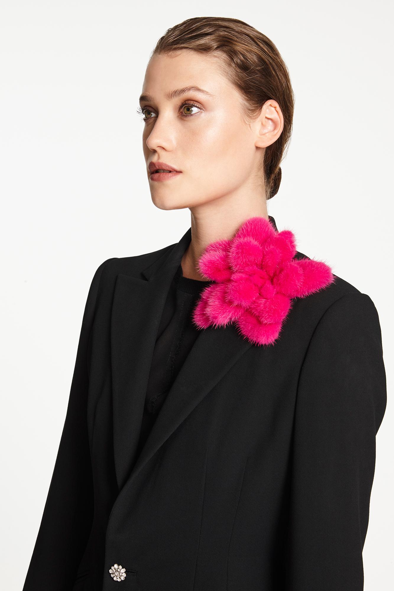 Women's or Men's Verheyen London Mink Fur Flower Brooch in Fuchsia Pink 