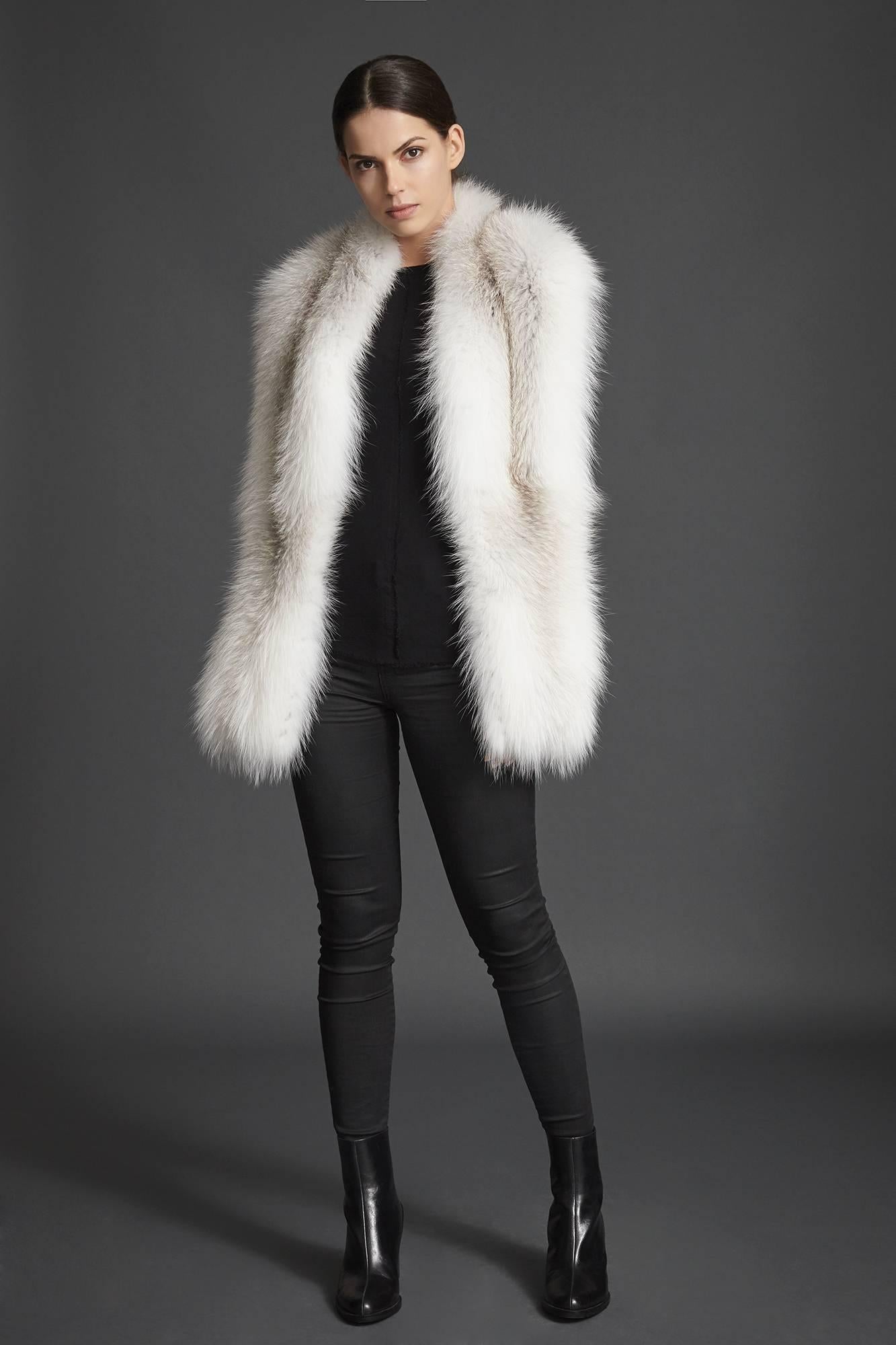 Verheyen London Legacy Stole in Natural Fawn Light Fox Fur - Silk &Monogramming  4