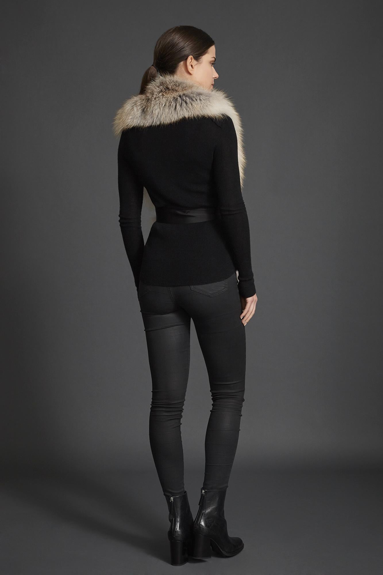 Verheyen London Legacy Stole Natural Golden Island Fox Fur - Lined in Silk & New 3