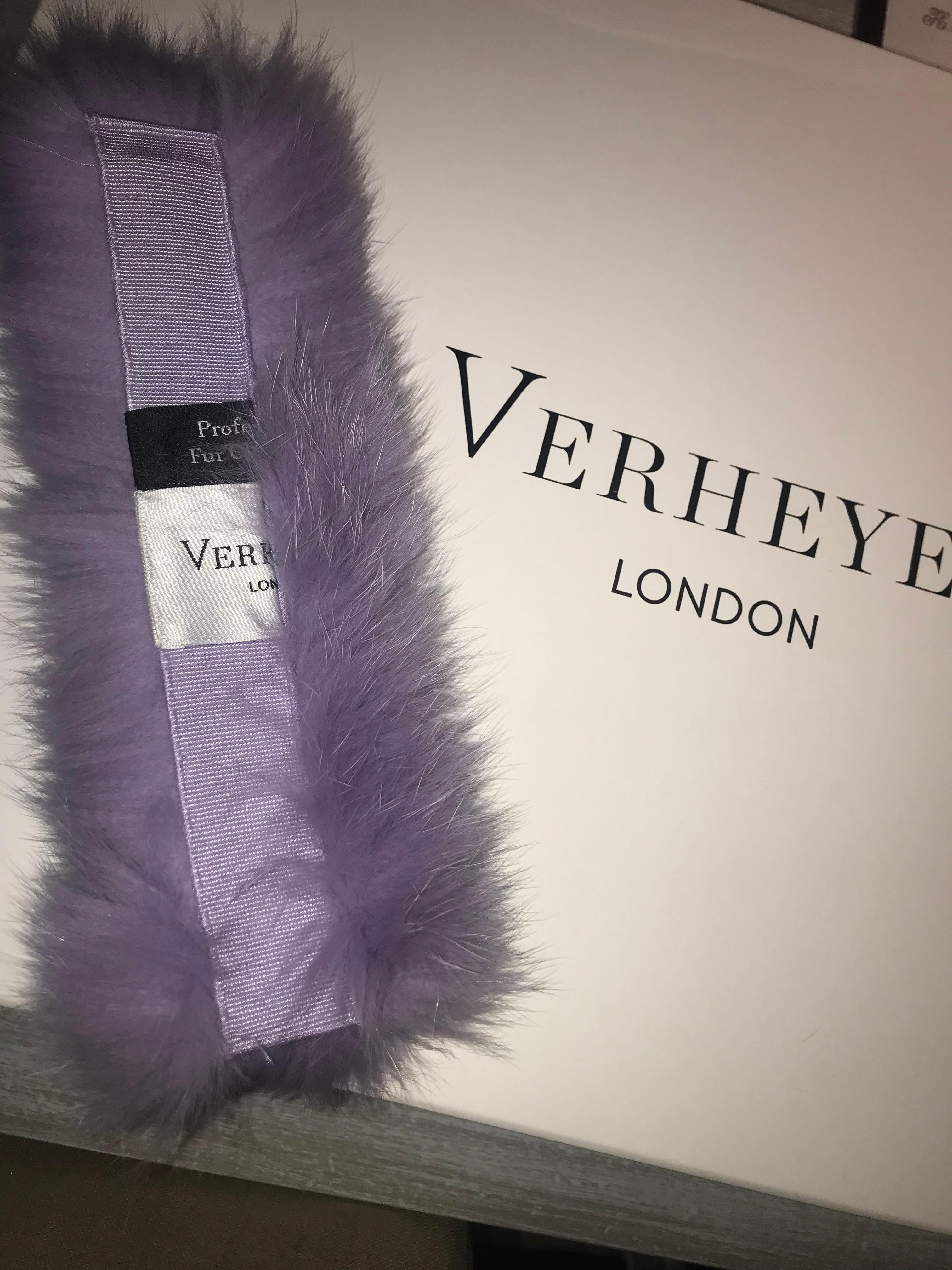 Women's or Men's Verheyen London Pair of Snap on Fox Fur Cuffs in Lilac (Small size) 