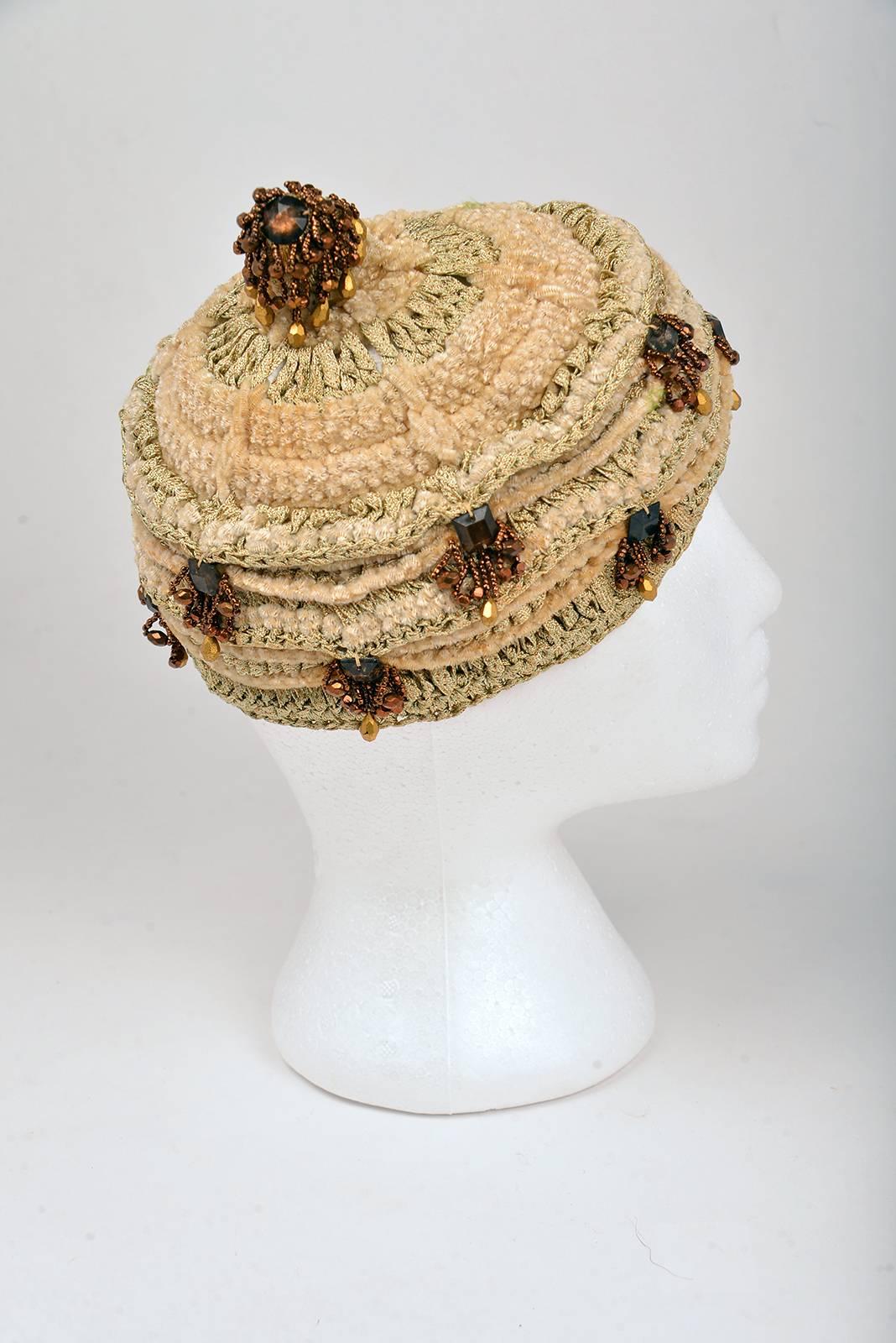 Vintage Gladys and Belle Neutral Metallic Ribbon Knit Hat. In Excellent Condition In Houston, TX