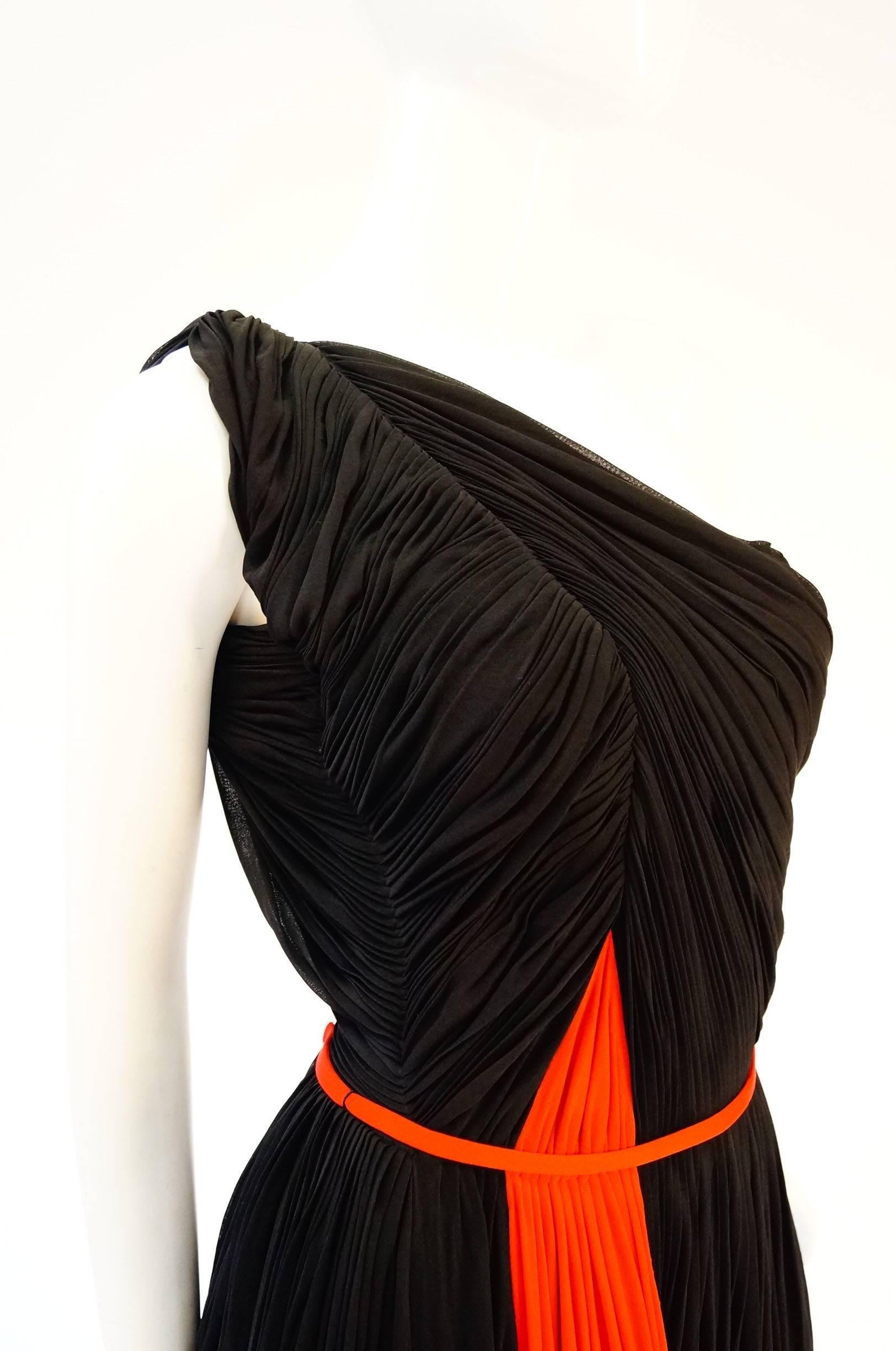Importante robe en tricot de soie des années 1940 Madame Grès Grecian Goddess en noir et rouge Pour femmes en vente