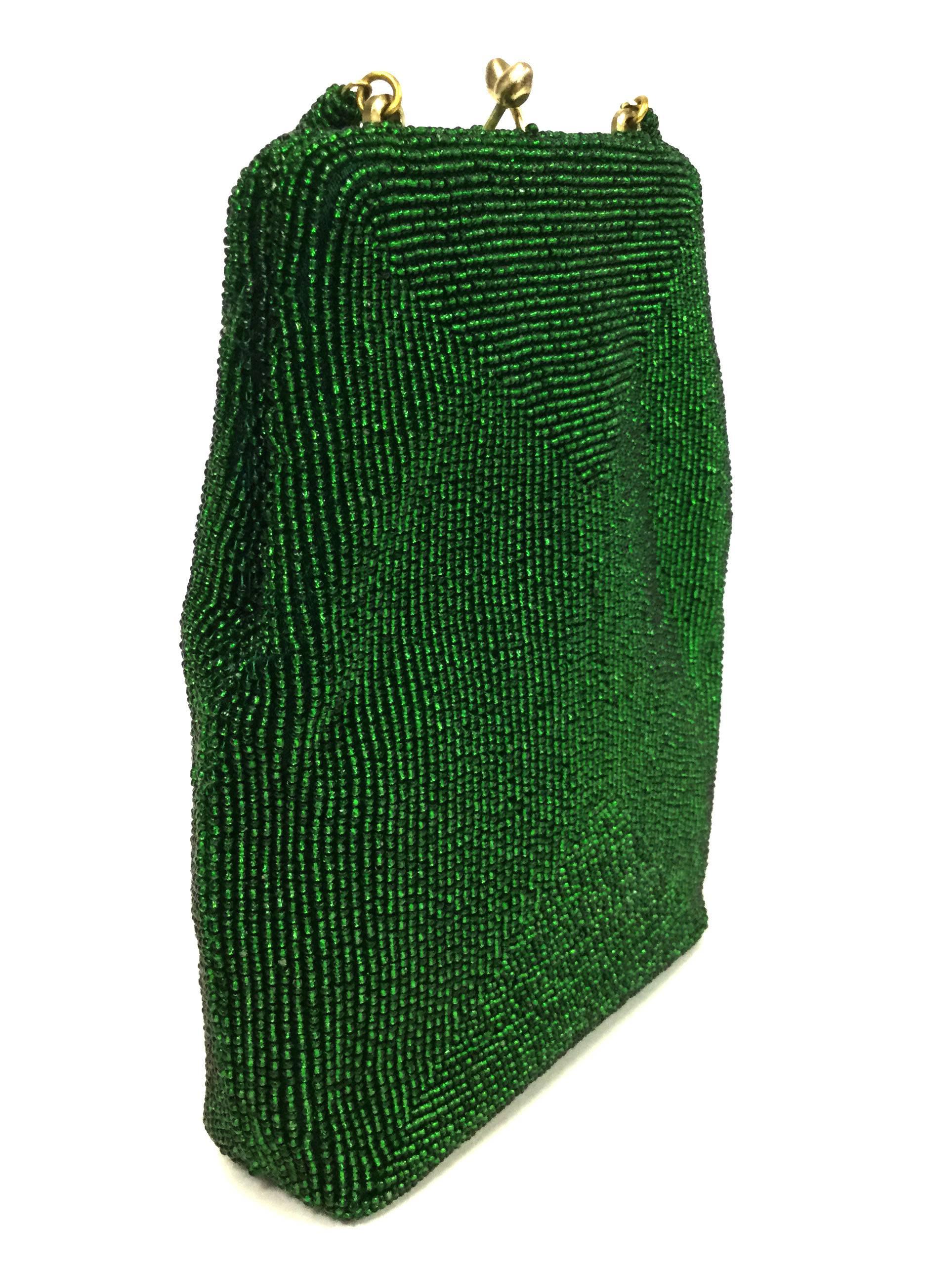 Fantastic 1960s Mid Century Green Richere Beaded Purse In Excellent Condition In Houston, TX