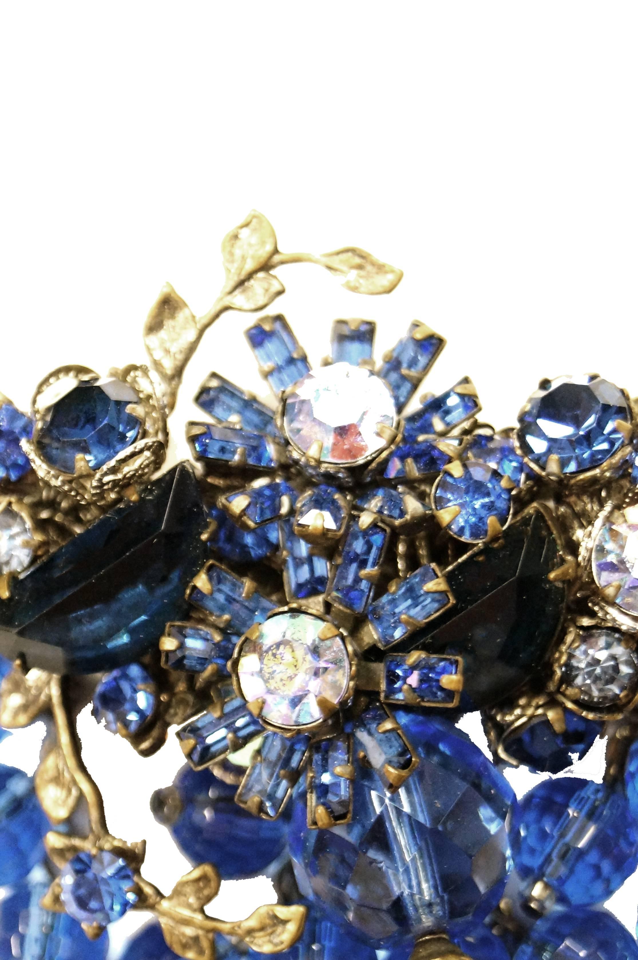 1950s DeMario Blue Beaded Floral Brooch and Bracelet Set For Sale 3