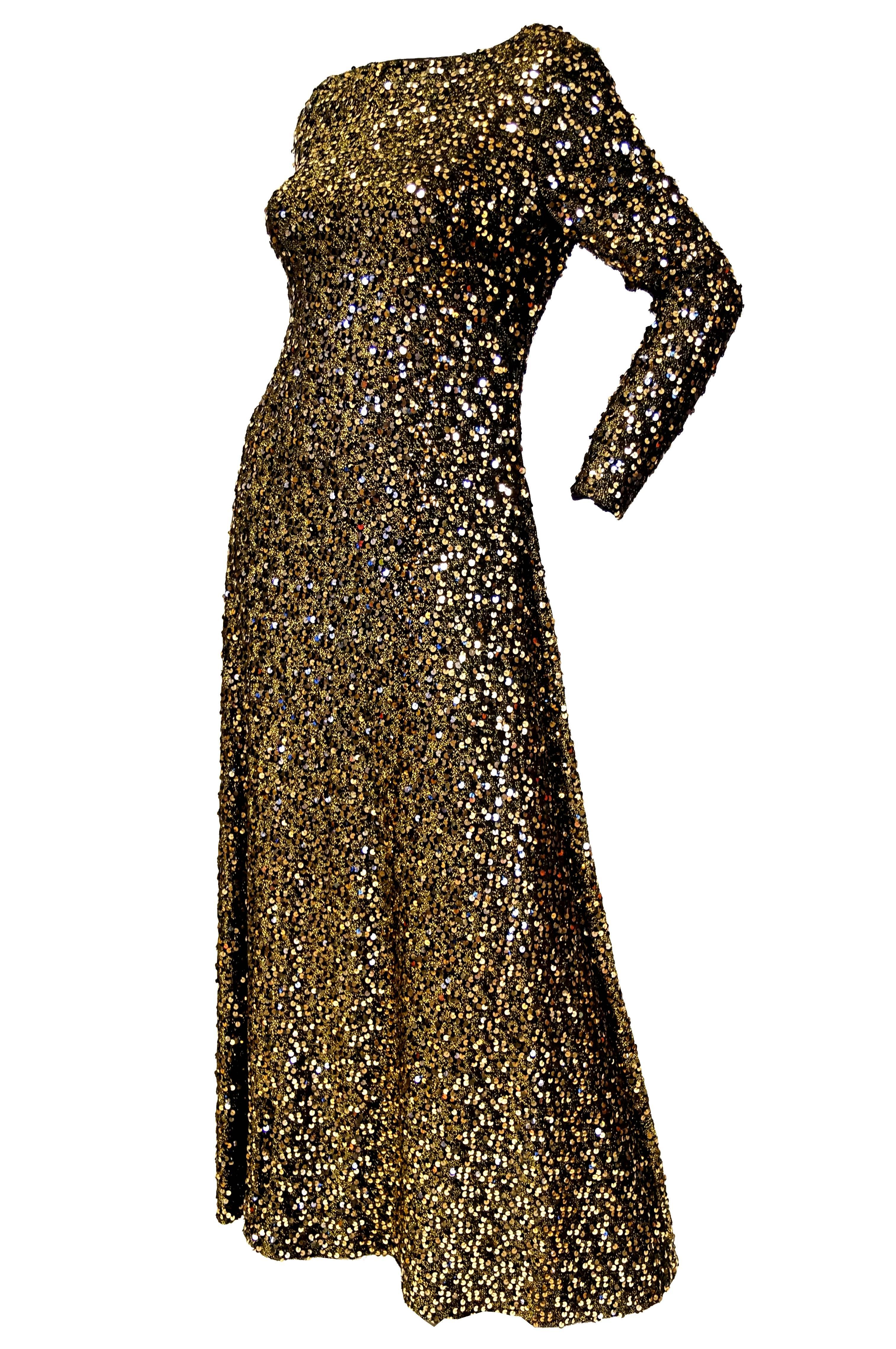1970s Jill Richards Plunge Back Fully Sequined Black and Gold Evening Dress In Excellent Condition For Sale In Houston, TX