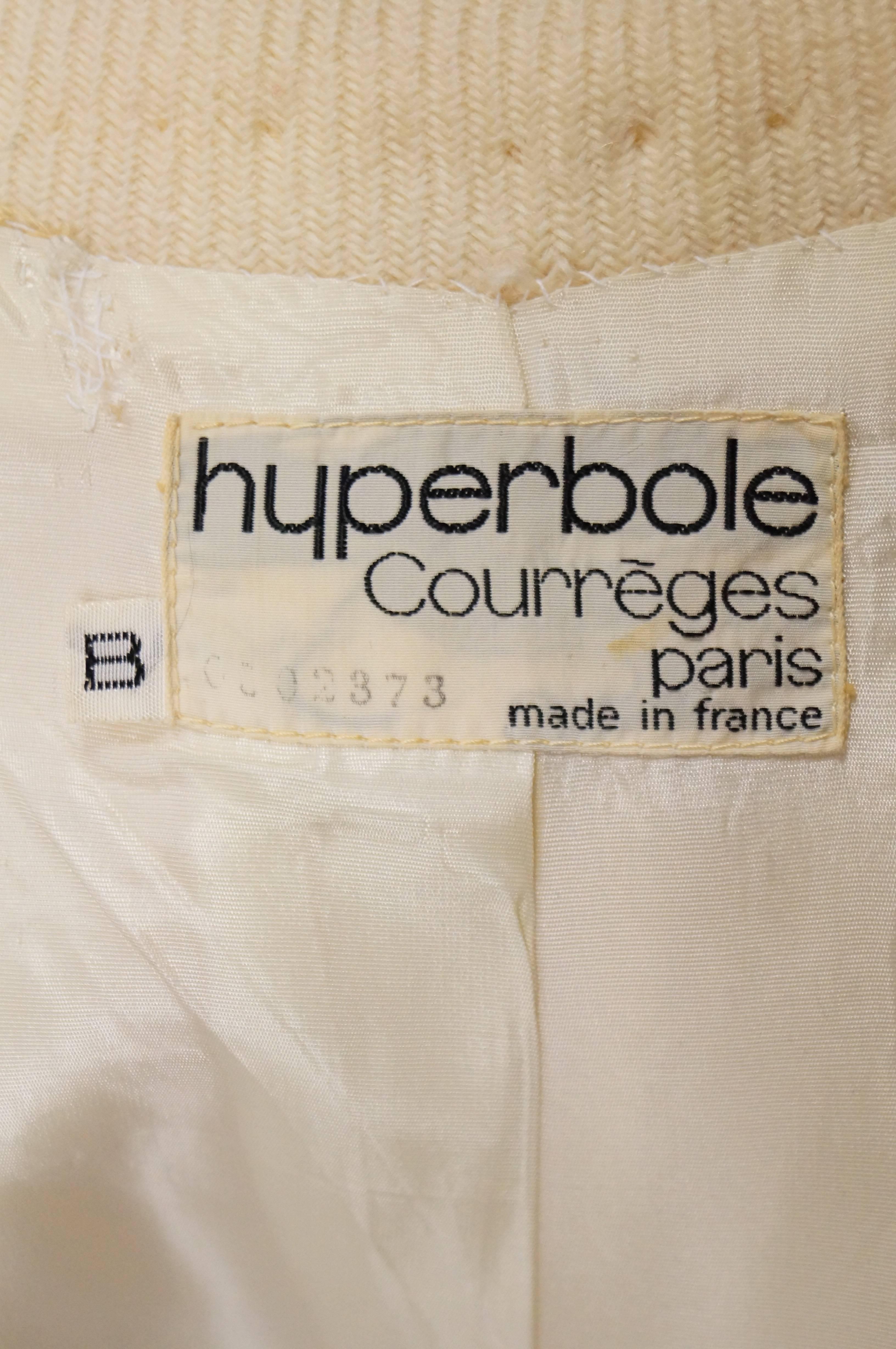  1960s Courreges Hyperbole Cream Wool Coat with Accent Zippers and Buttons For Sale 1