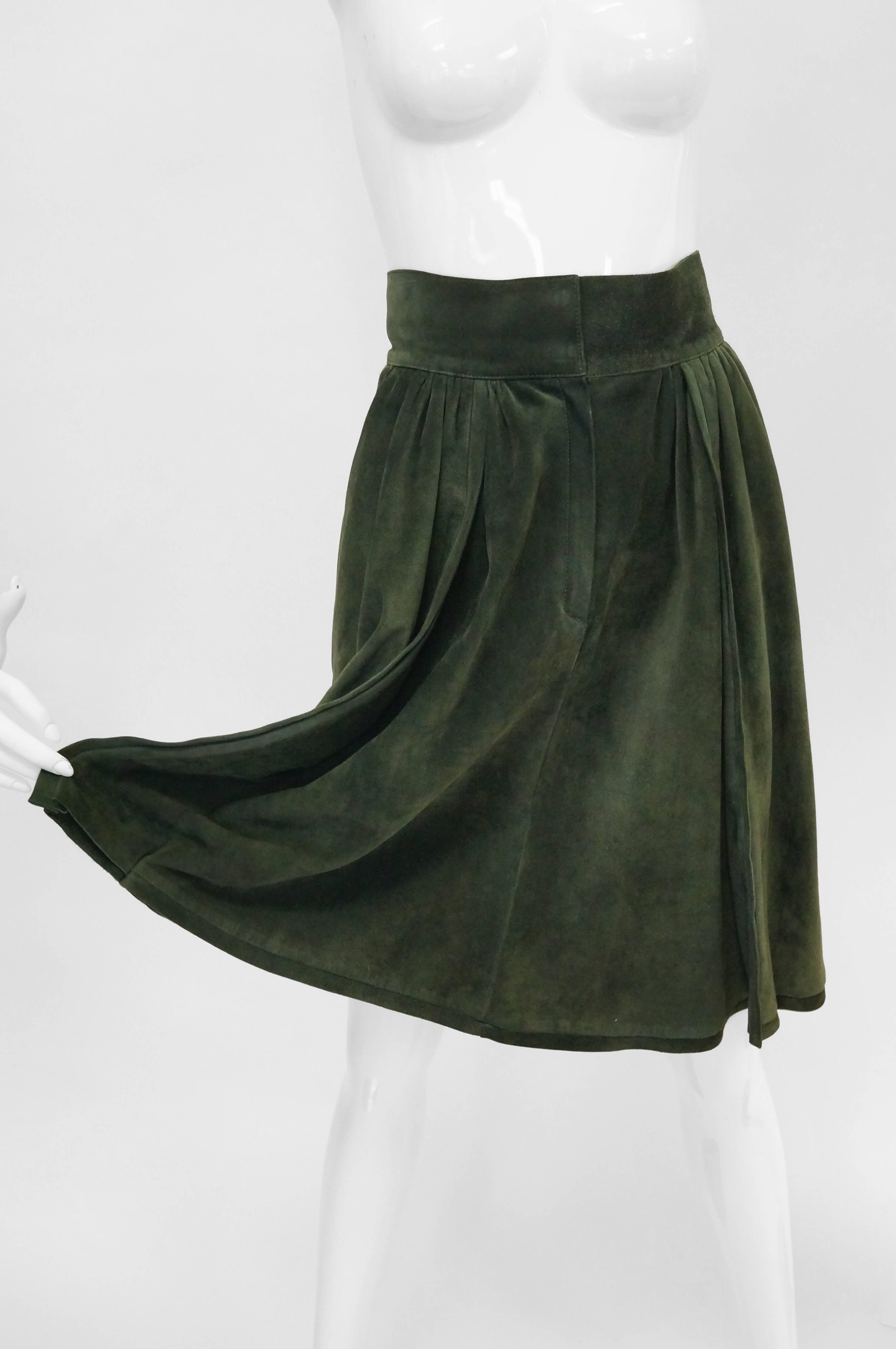 Women's Mario Valentino Pine Green Italian Suede Skirt, 1970s  For Sale