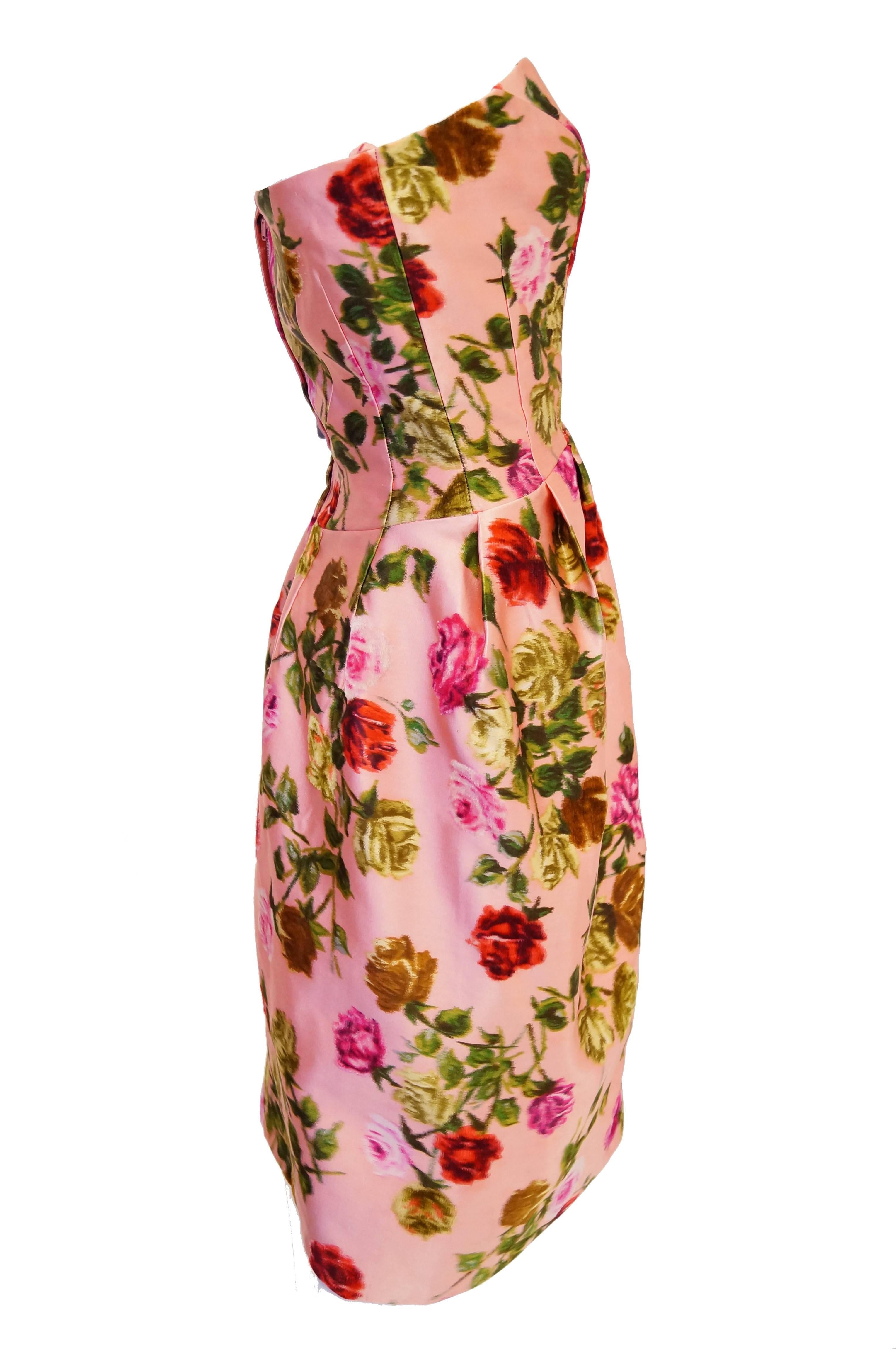 1950s Strapless Pink Silk Floral Rose Cocktail Dress In Excellent Condition In Houston, TX
