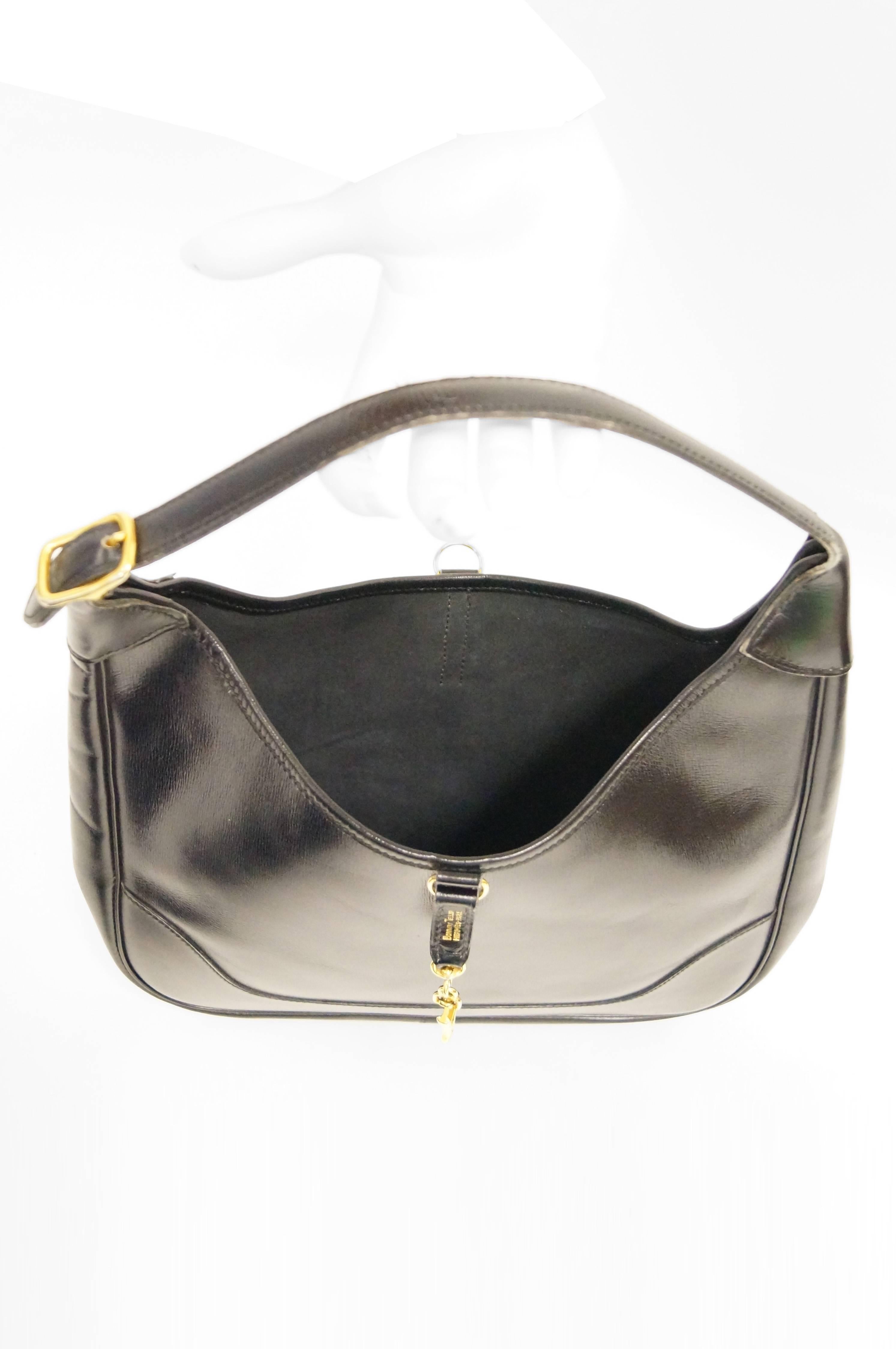 1960s Hermès Trim Leather Shoulder Bag in Black  5
