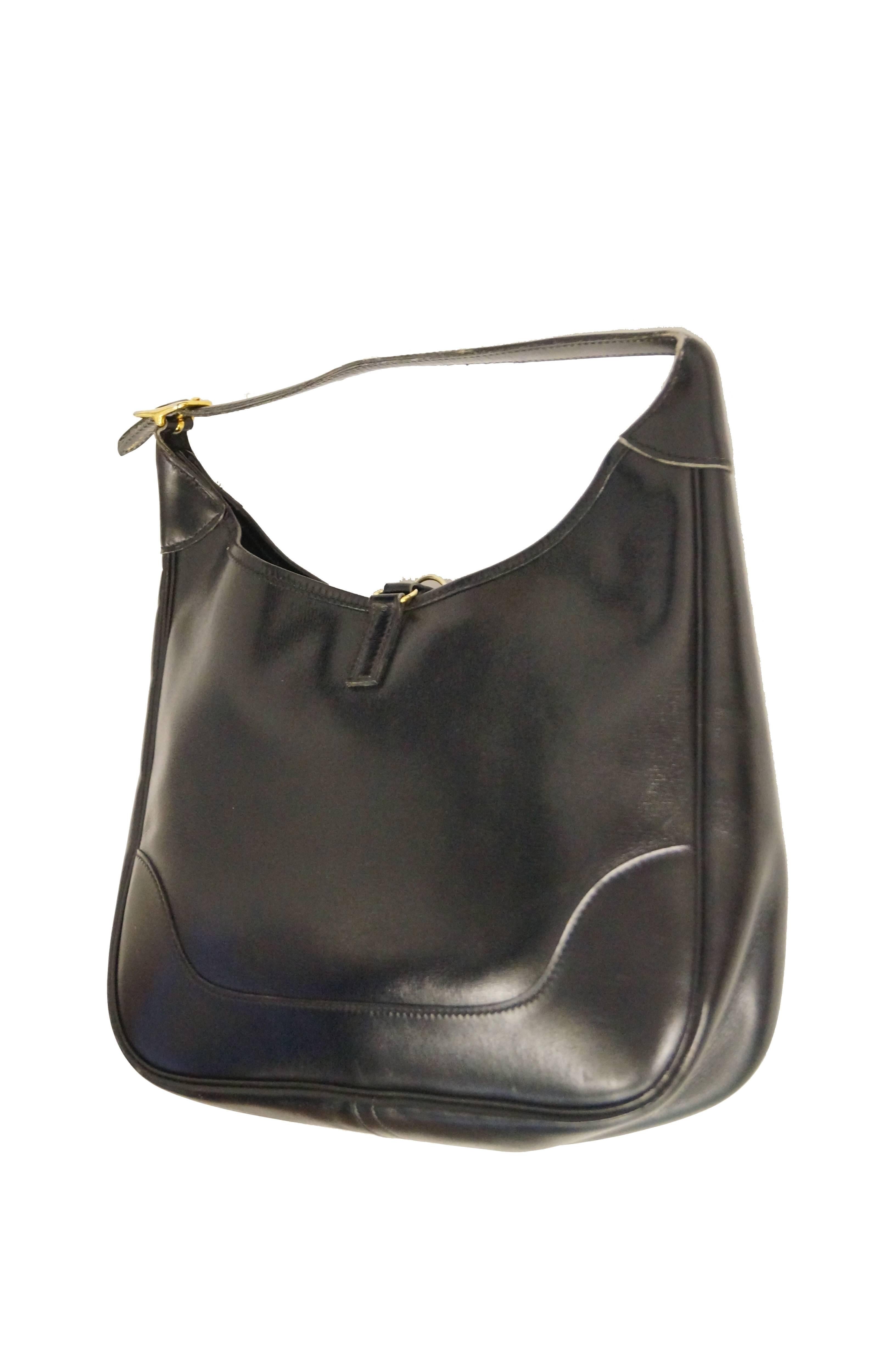 Women's 1960s Hermès Trim Leather Shoulder Bag in Black 