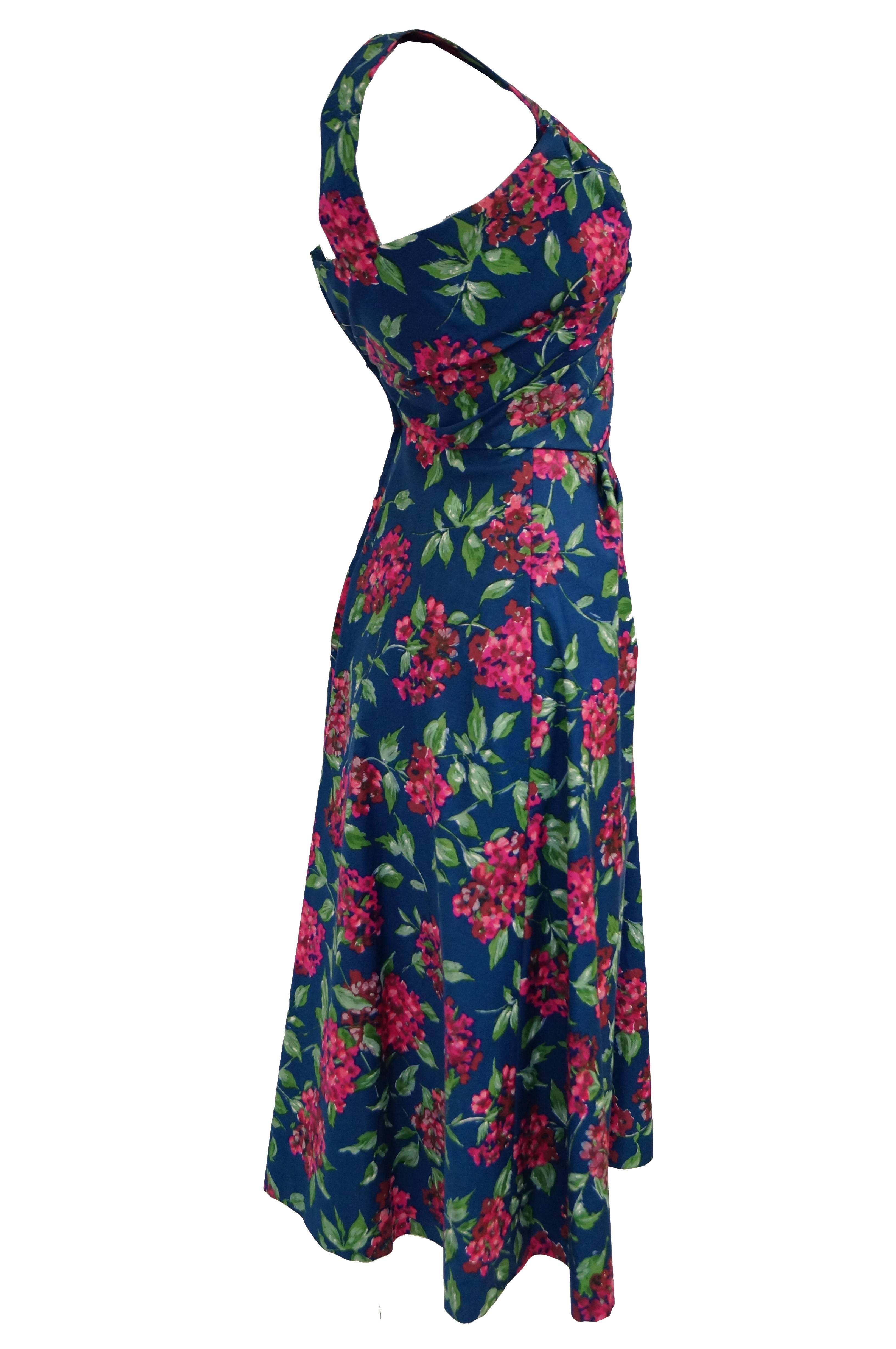 1950s Marty Modell Navy and Pink Floral Ribbed Cotton Faille Dress In Good Condition For Sale In Houston, TX