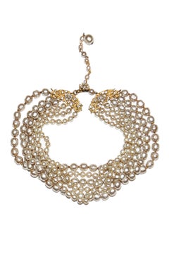 1950s Miriam Haskell Multi Strand Pearl Choker with Floral Filigree Rhinestone (Tour de cou en perles à plusieurs brins avec strass floral)