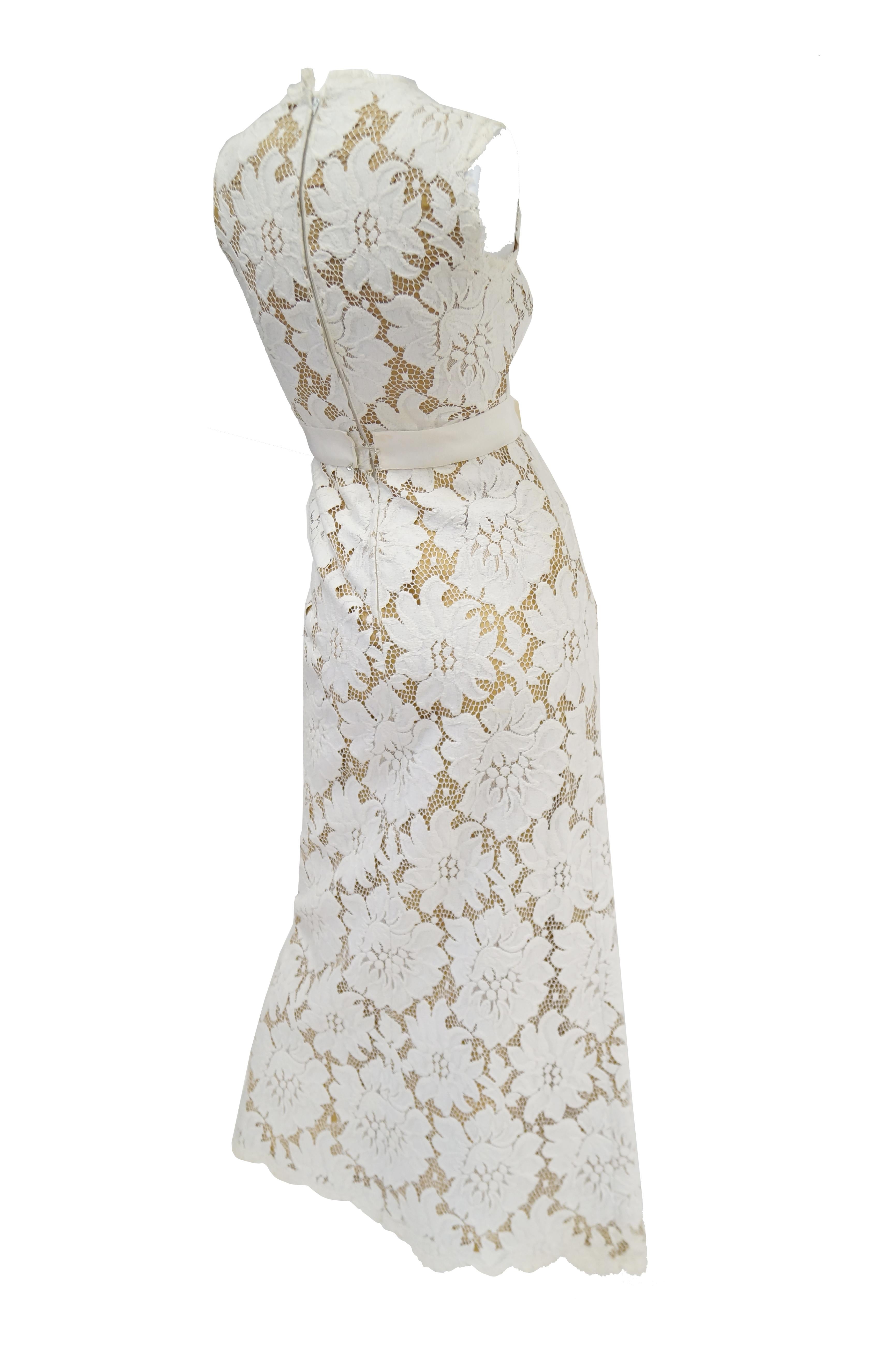 1970s White Large Scale Floral Lace Dress  1
