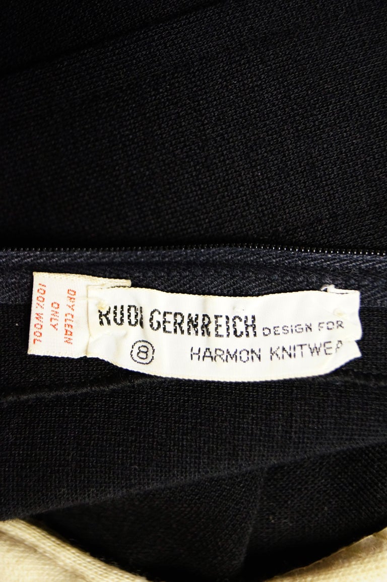 Iconic 1960s Rudi Gernreich Knitwear High Contrast Mini Dress Ensemble For Sale 5