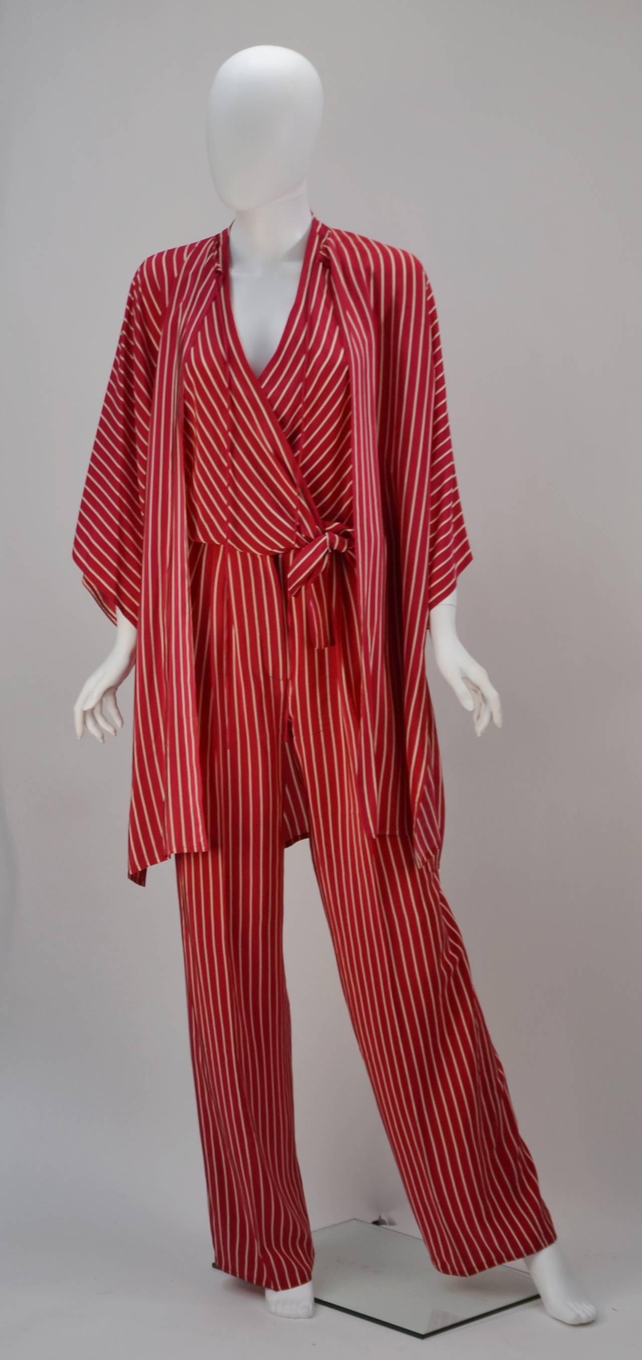 Late 1970's Silk Joan Leslie by Kasper Halter Ensemble In Excellent Condition In Houston, TX