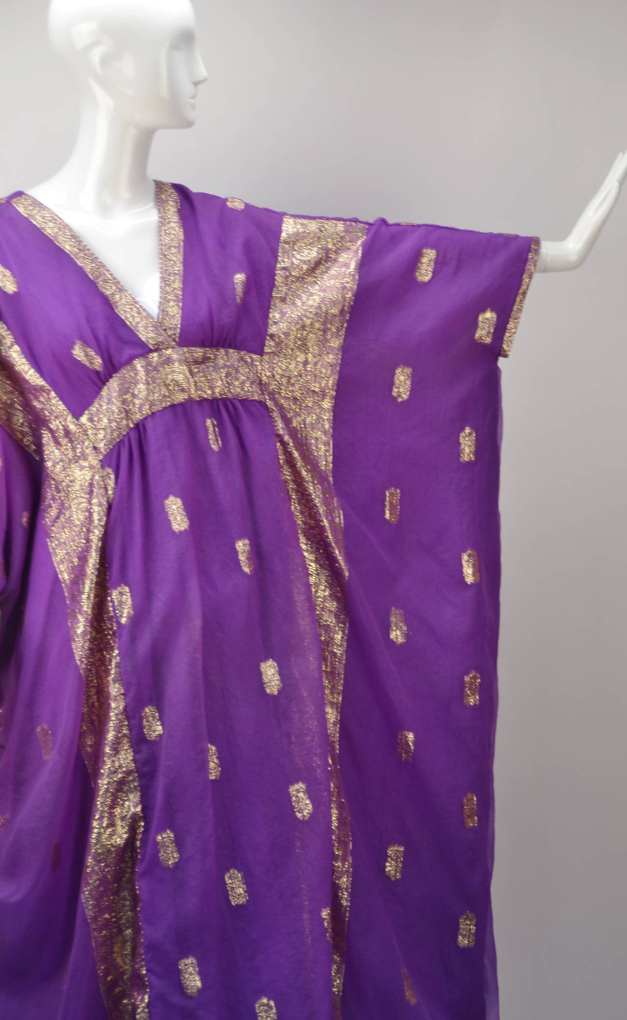 1960s May and Co. Gold and Purple Kaftan In Excellent Condition In Houston, TX