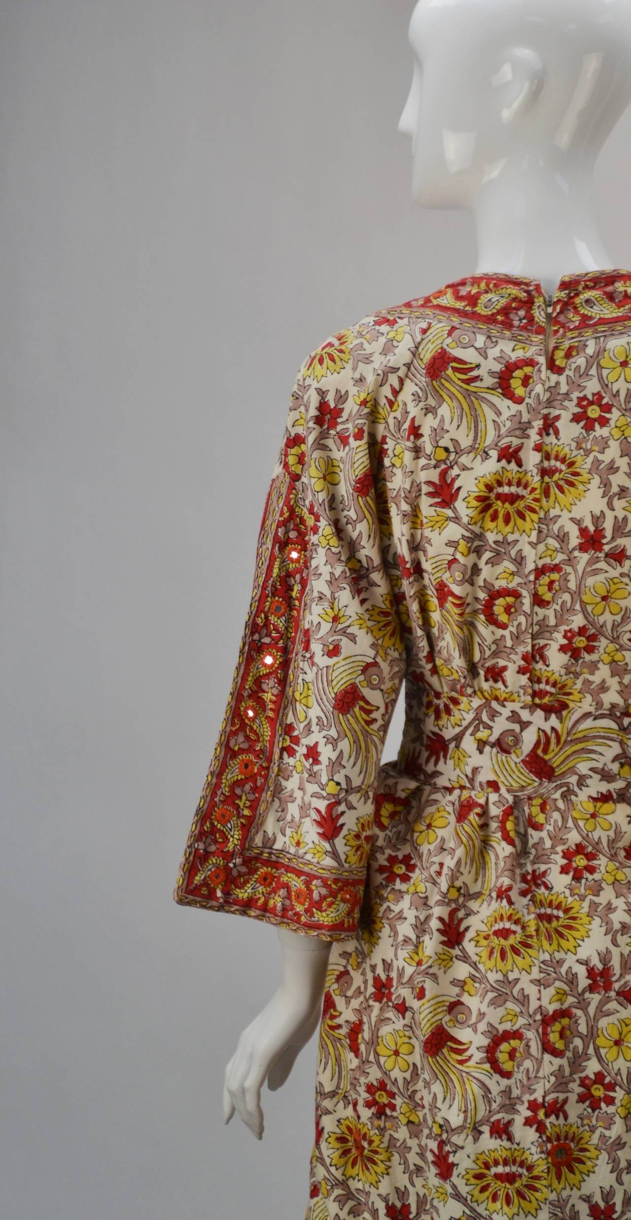 1970s Pakistani I. Magnin Hand Block Print Kaftan  In Excellent Condition In Houston, TX