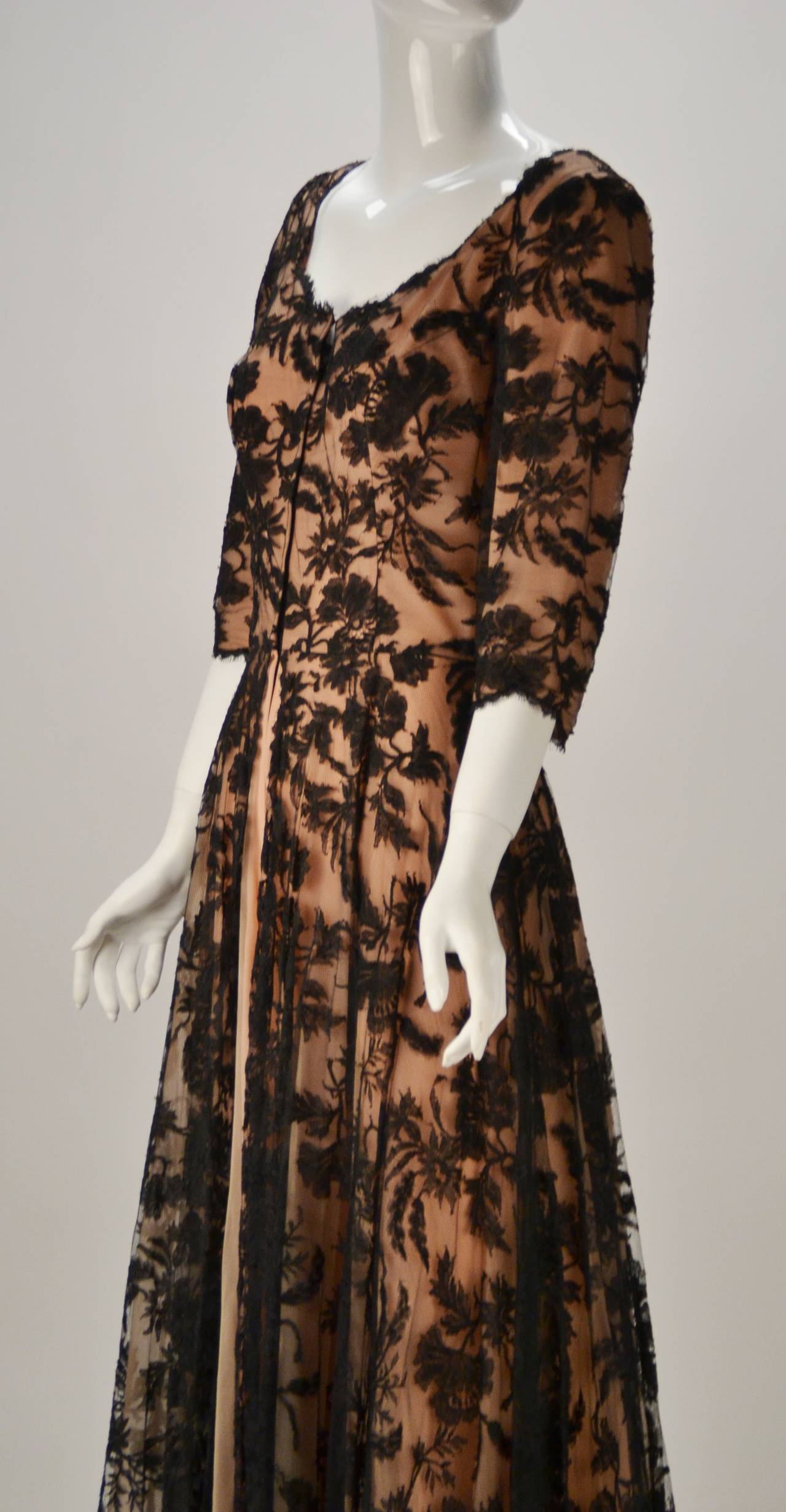 Women's 1960s Lucie Ann Black Lace and Chiffon Dressing Gown