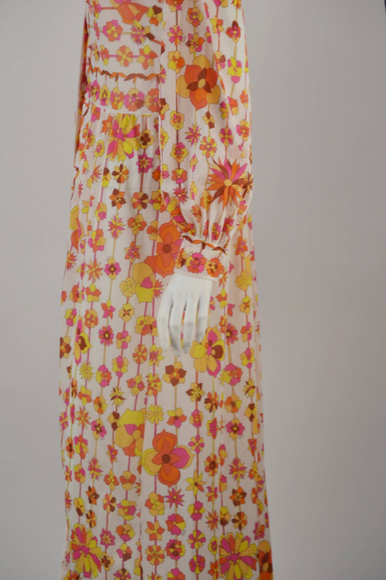 1960s Emilio Pucci for Formfit Rodgers Lounge Dress In Excellent Condition In Houston, TX