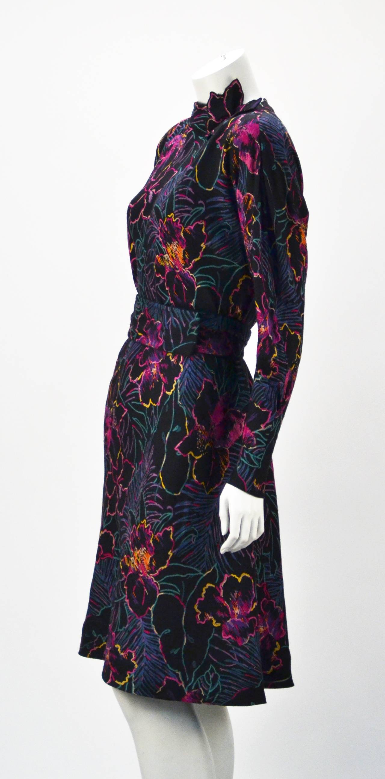 1980s Pauline Trigere Floral Print Dress In Good Condition For Sale In Houston, TX