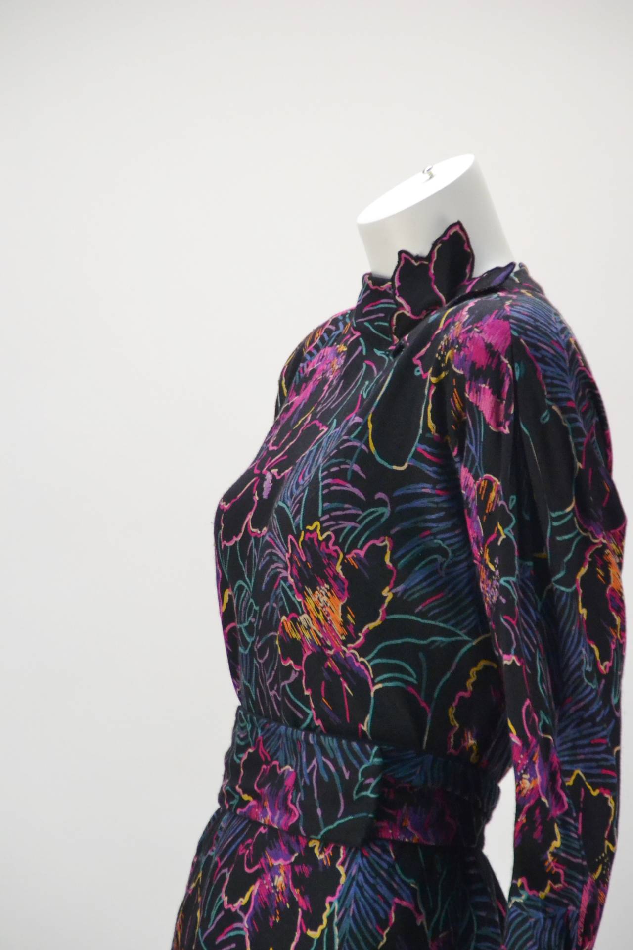 1980s Pauline Trigere Floral Print Dress For Sale 1