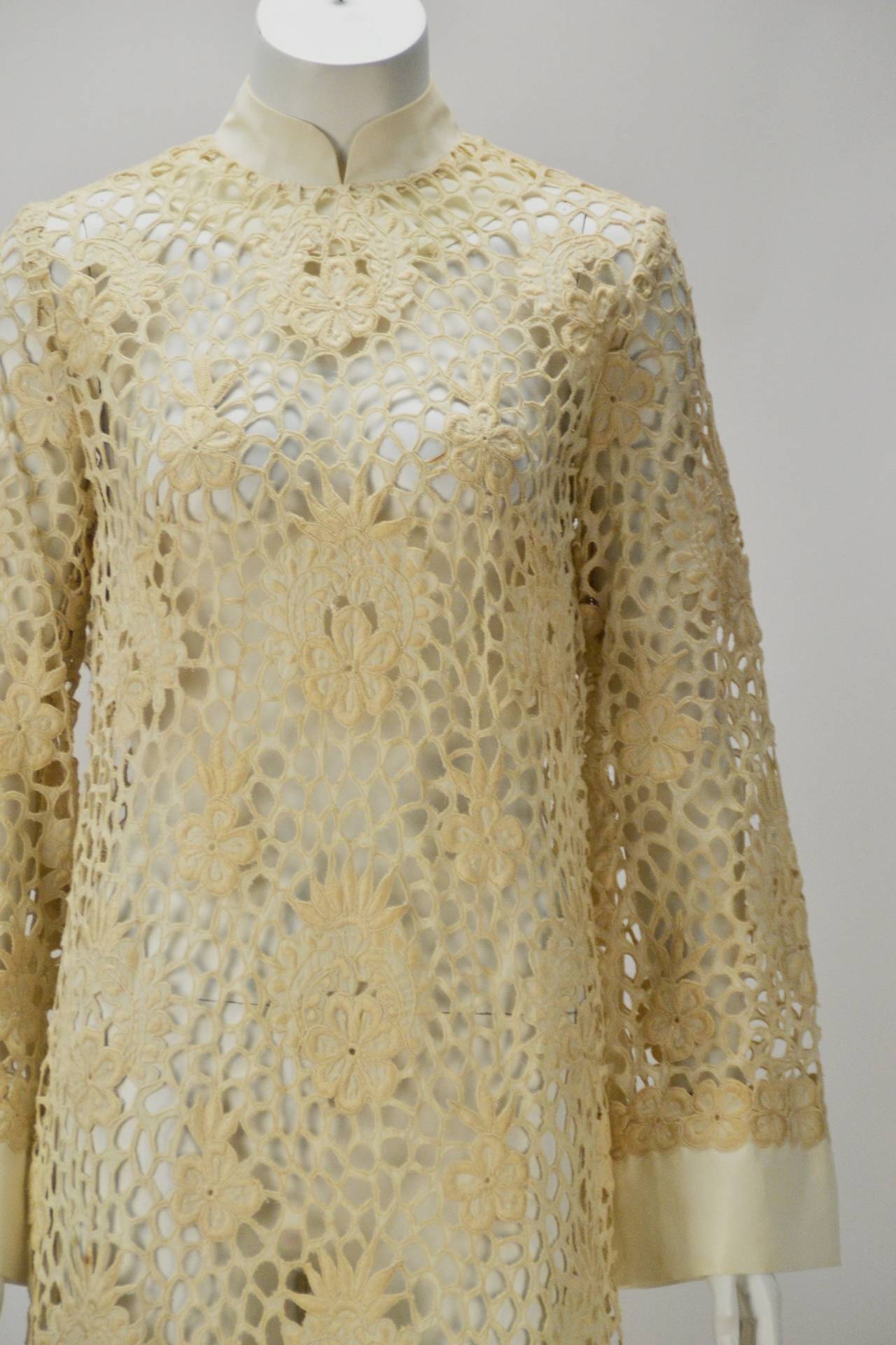 Embroidered Lace Kaftan, 1960s  In Good Condition For Sale In Houston, TX