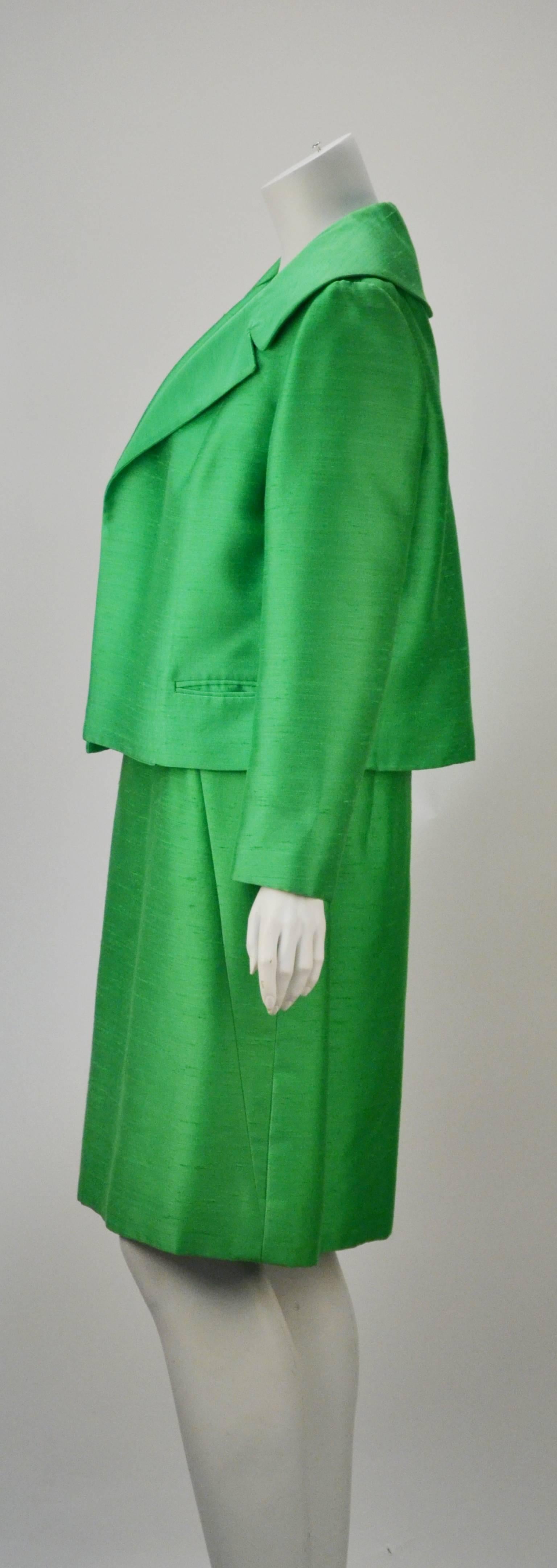 1960s Mr. Blackwell Custom Green Silk 2 Piece Dress and Jacket Ensemble In Good Condition For Sale In Houston, TX