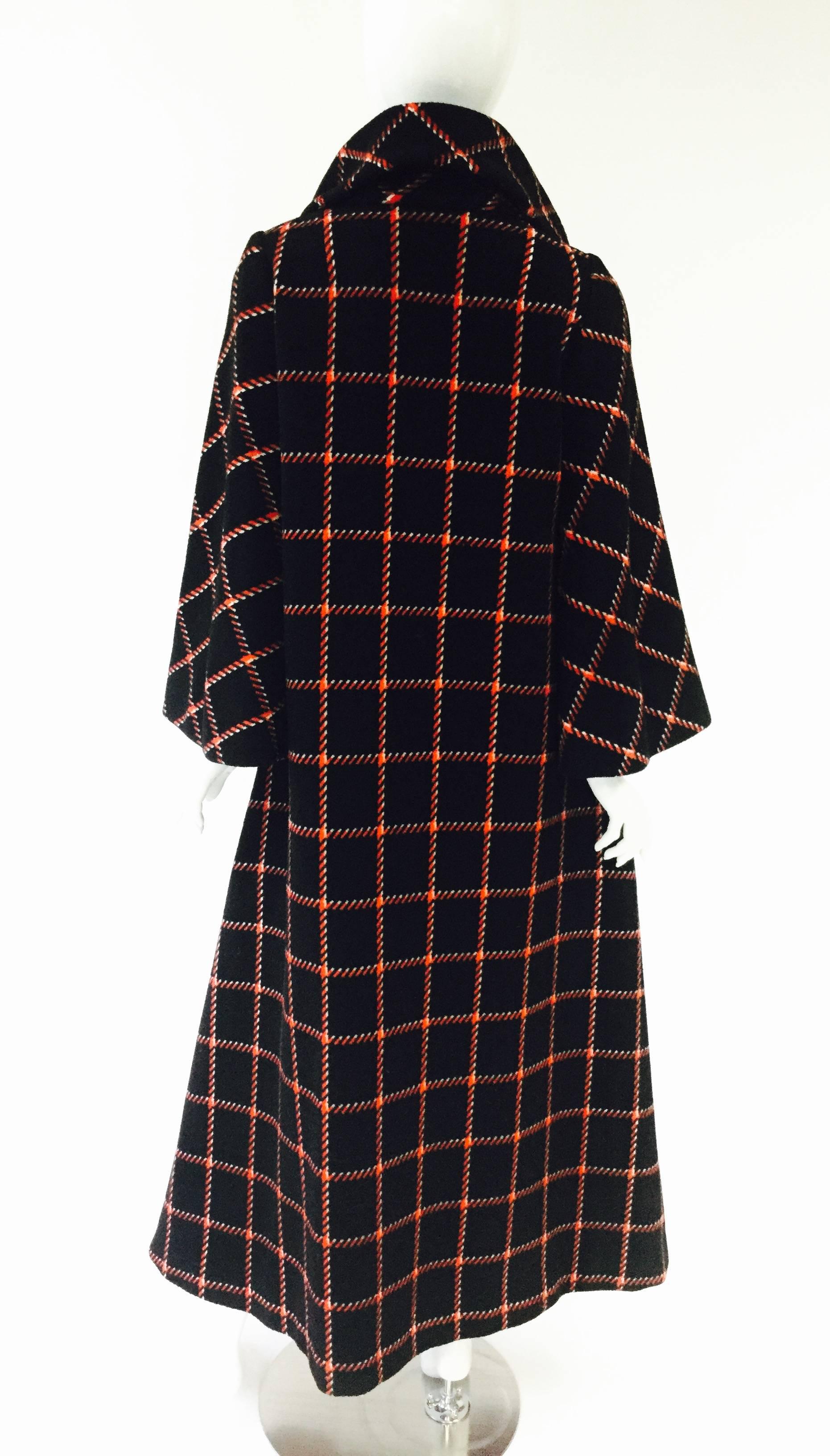 1970s Pauline Trigere Black and Red Plaid Wool Cape and Skirt  For Sale 2