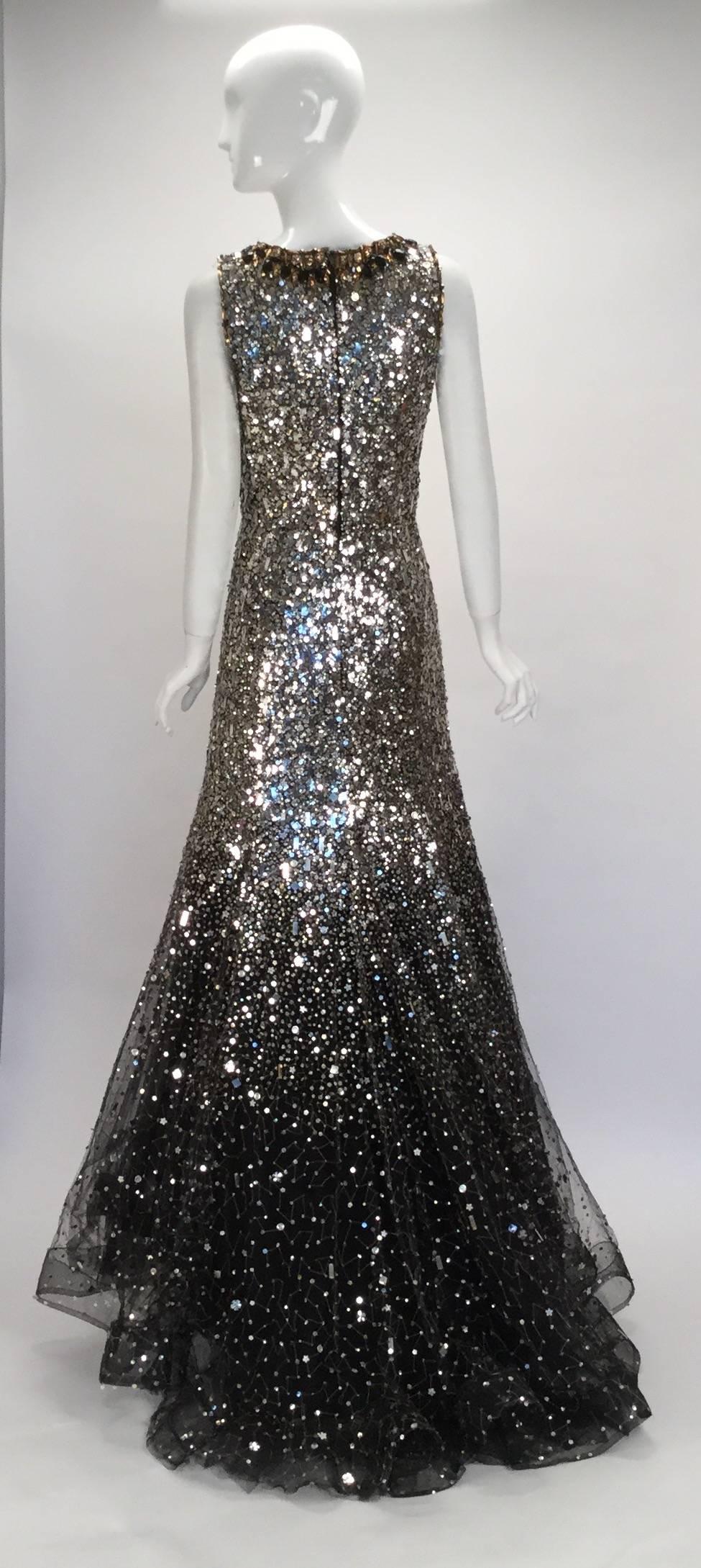 Oscar de la Renta Sequined Constellation Evening Gown In Good Condition In Houston, TX