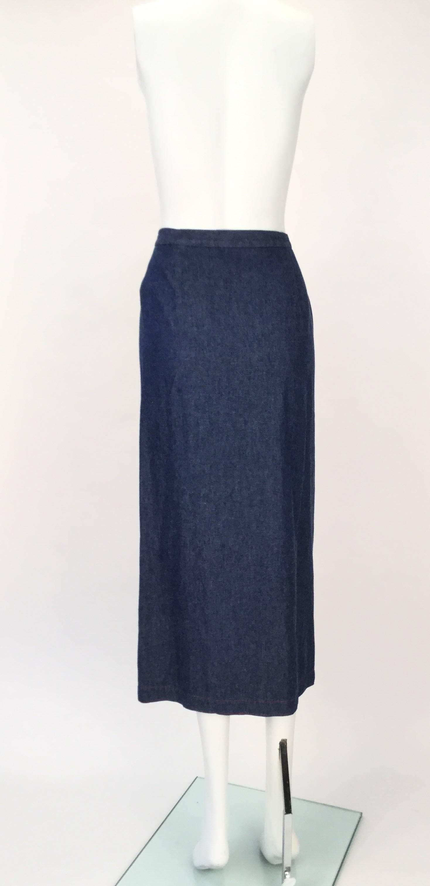1970s Geoffrey Beene Dark Wash Denim Midi Skirt  In Good Condition For Sale In Houston, TX