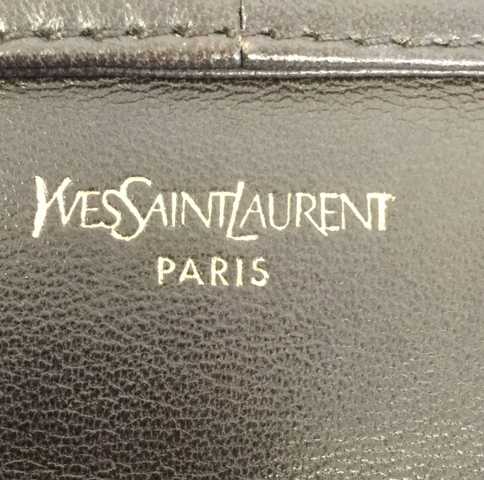 Women's Yves Saint Laurent Vintage Chocolate Brown Leather Baguette Purse