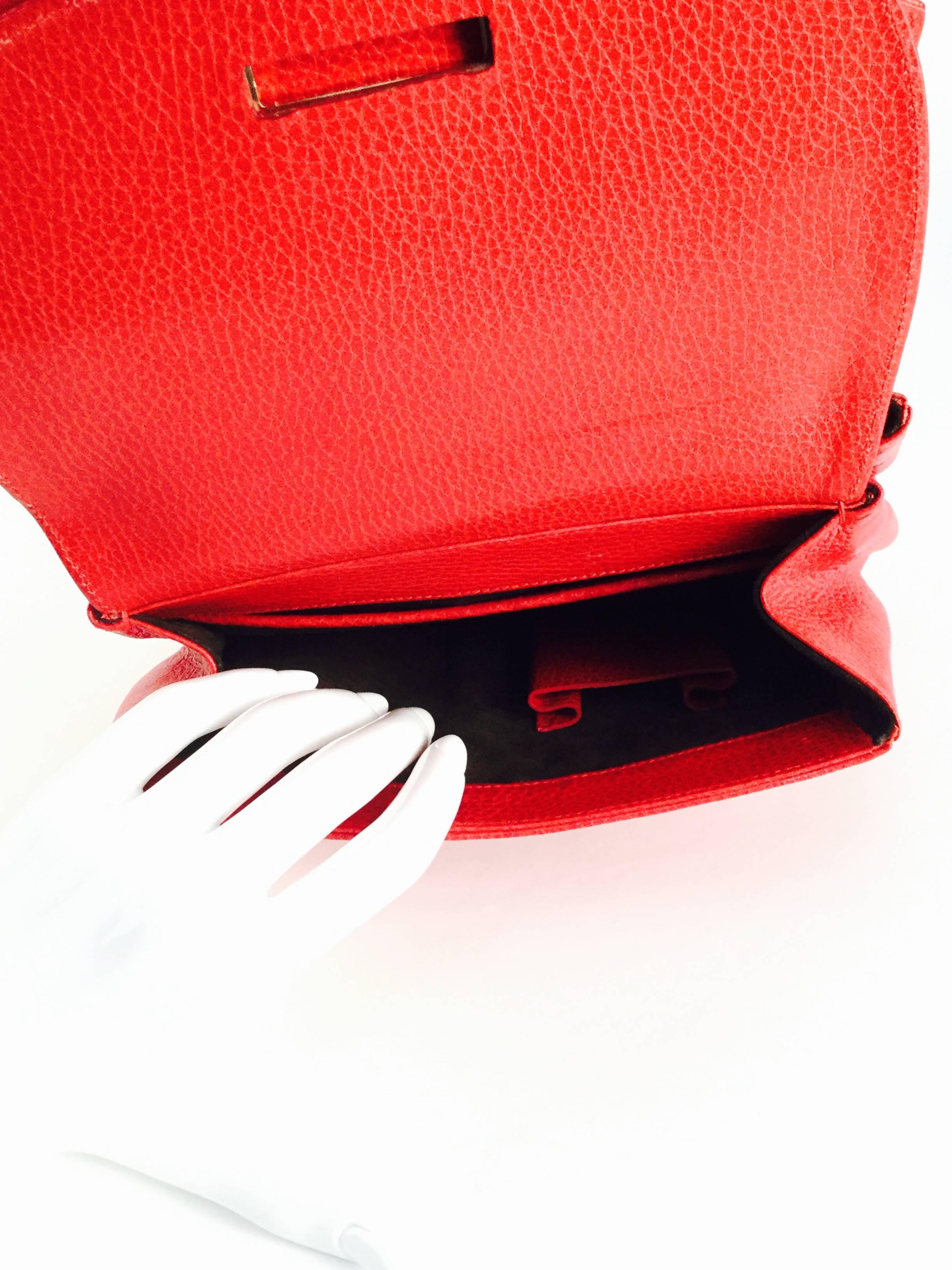 Women's  Vintage Oscar de la Renta Red Leather Top Handle Double Flap Saddle Bag For Sale