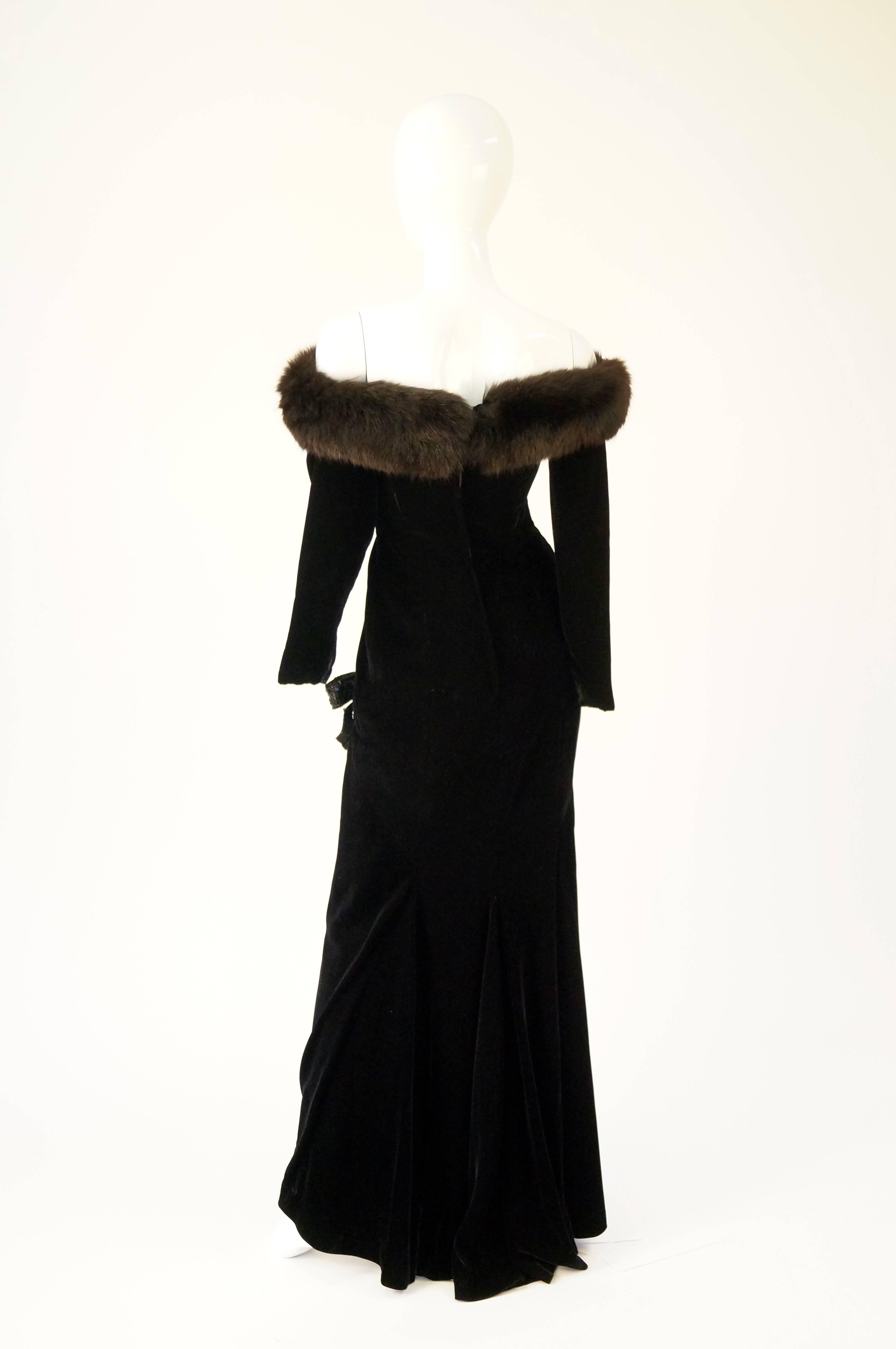 1987 NWT Sample Victor Costa Black Velvet, Fur, Sequin Bow Evening Dress Unworn 1