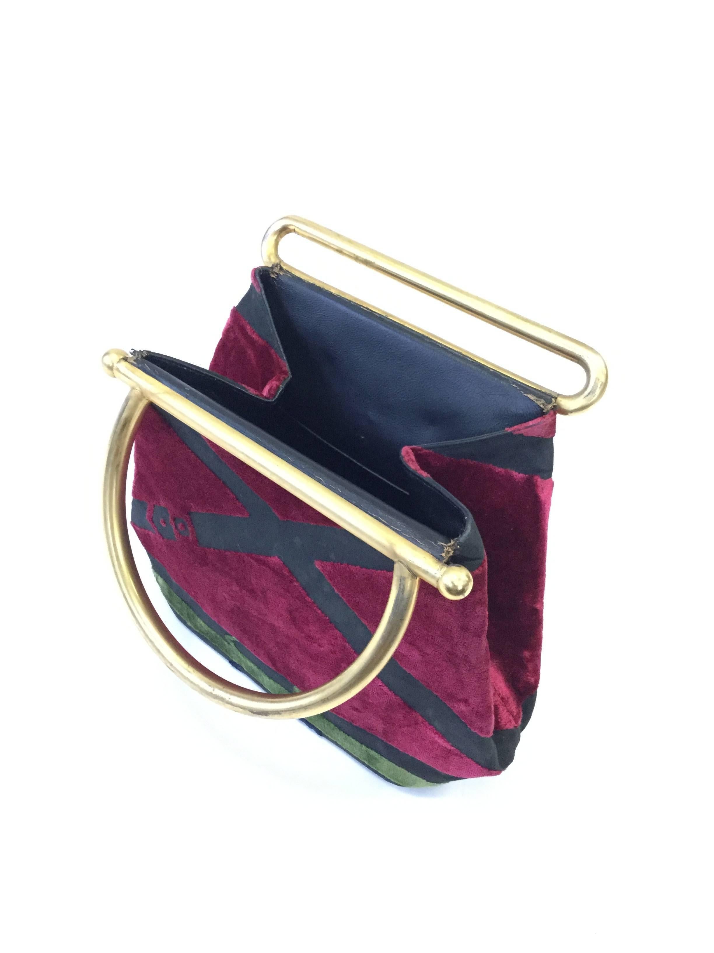 1970s Roberta di Camerino Velvet A-Frame Handbag In Excellent Condition In Houston, TX