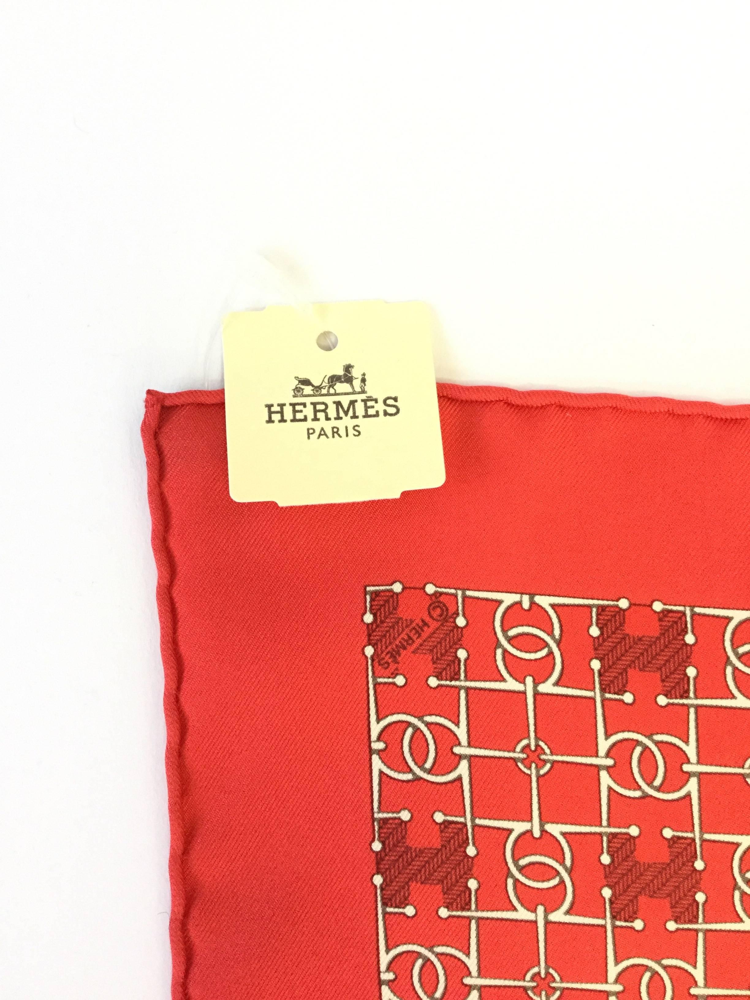 Contemporary Hermès Red Loose Ring Silk Scarf NWT In Excellent Condition In Houston, TX