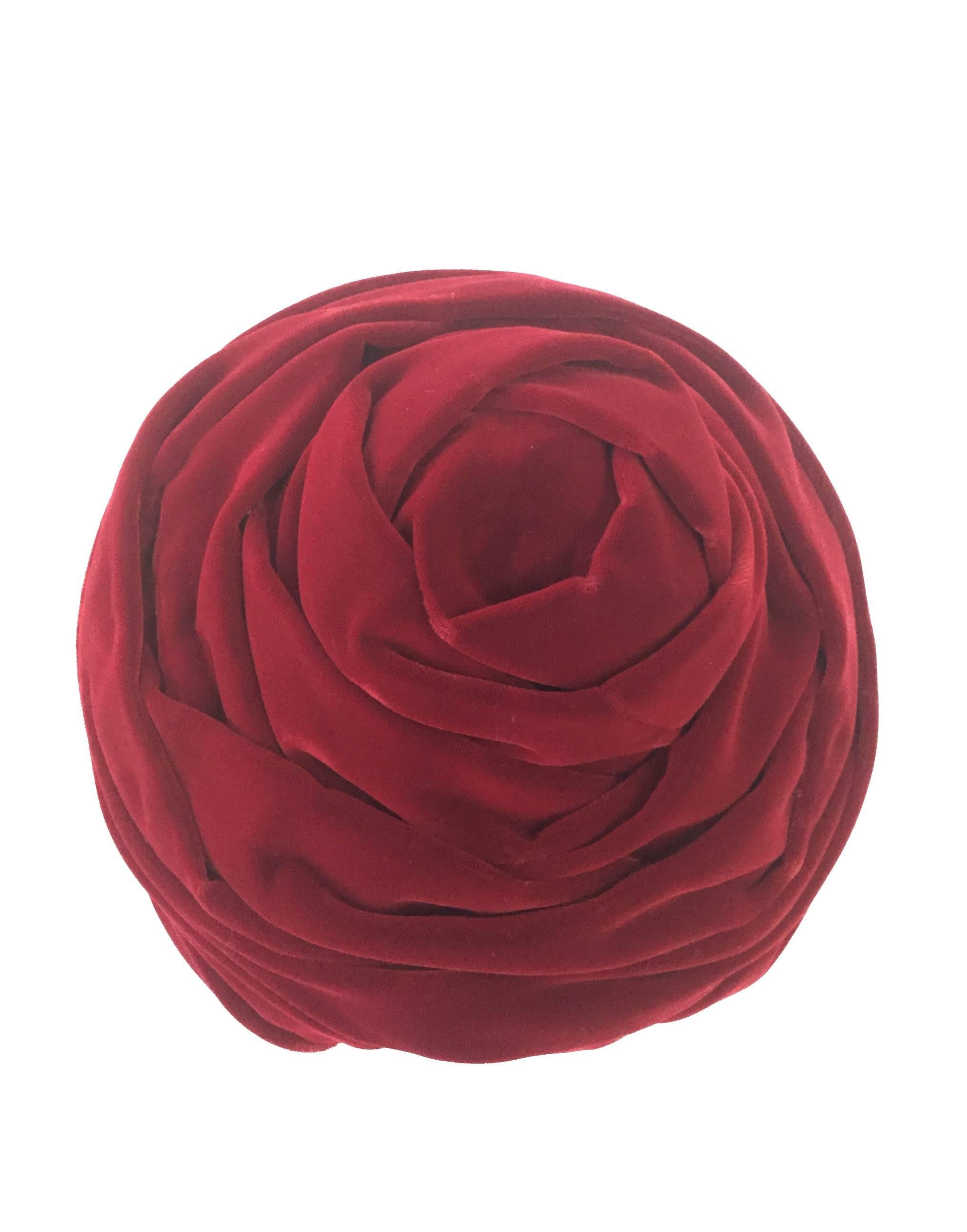 Women's 1940s Miss Sally Victor Red Velvet Rose Toque Evening Hat For Sale