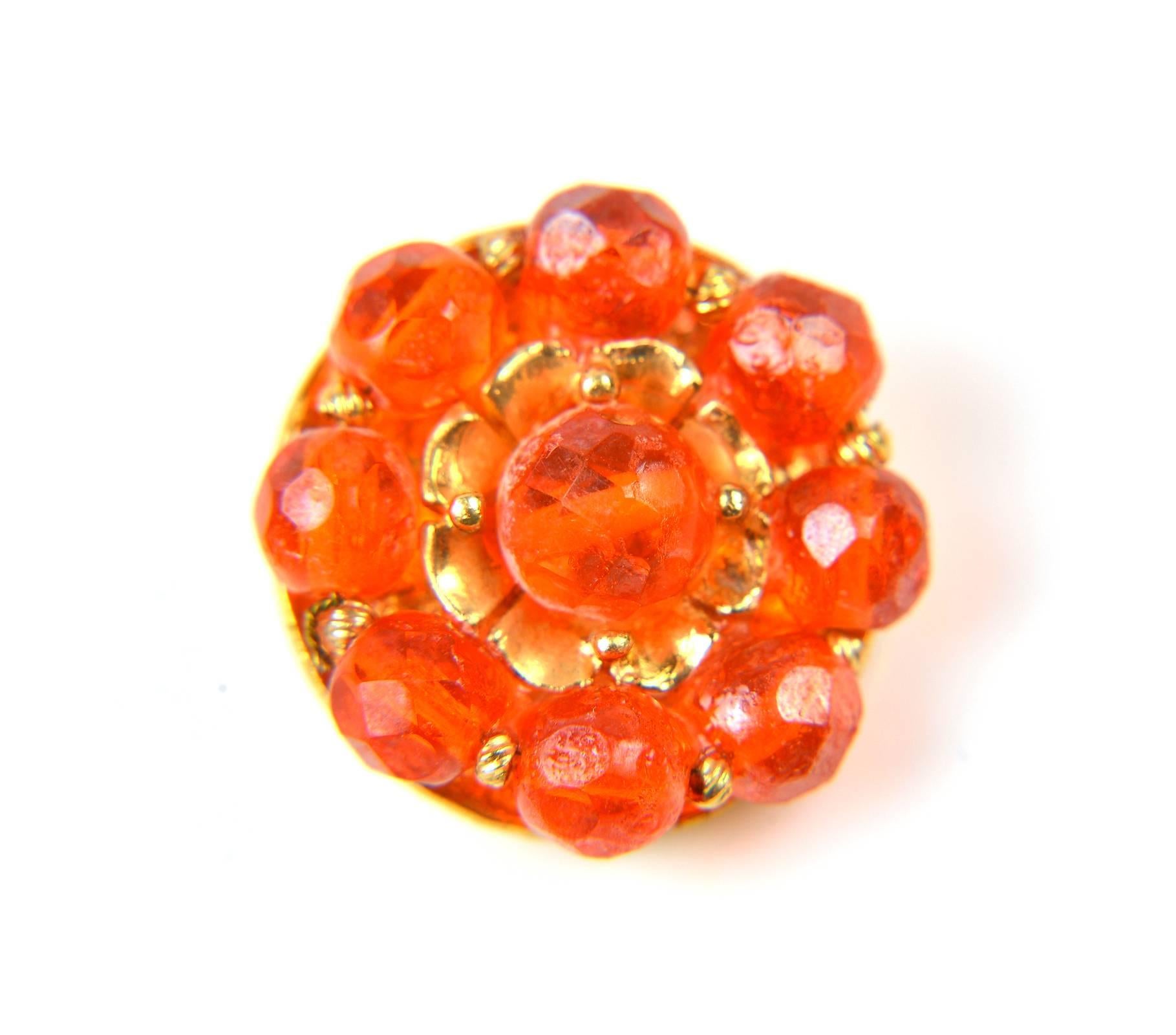 Women's 1960s Hattie Carnegie Tangerine Glass Bead Necklace and Earrings For Sale