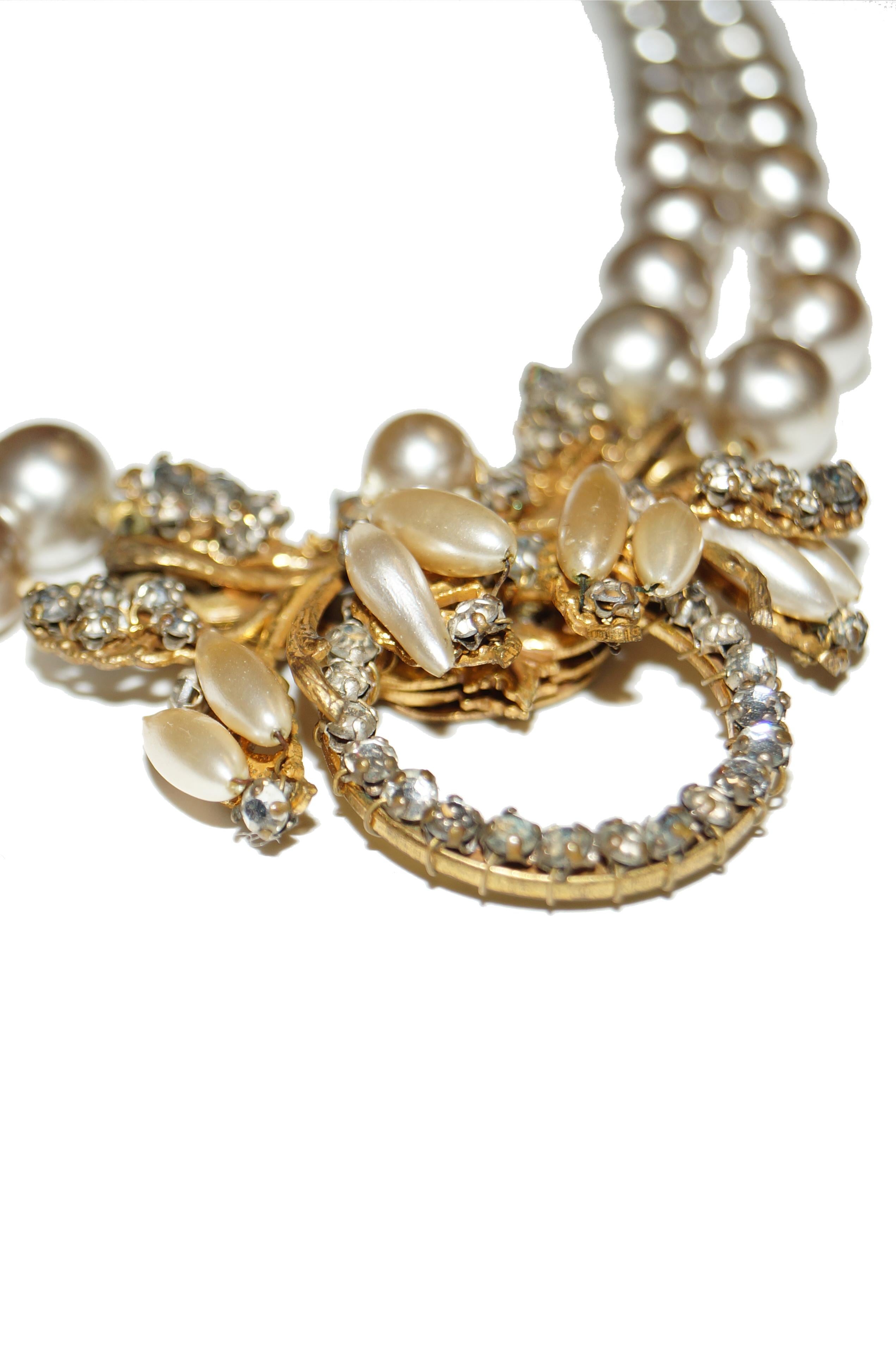 1950s Miriam Haskell Rhinestone and Faux Pearl Wreath Choker In Excellent Condition In Houston, TX