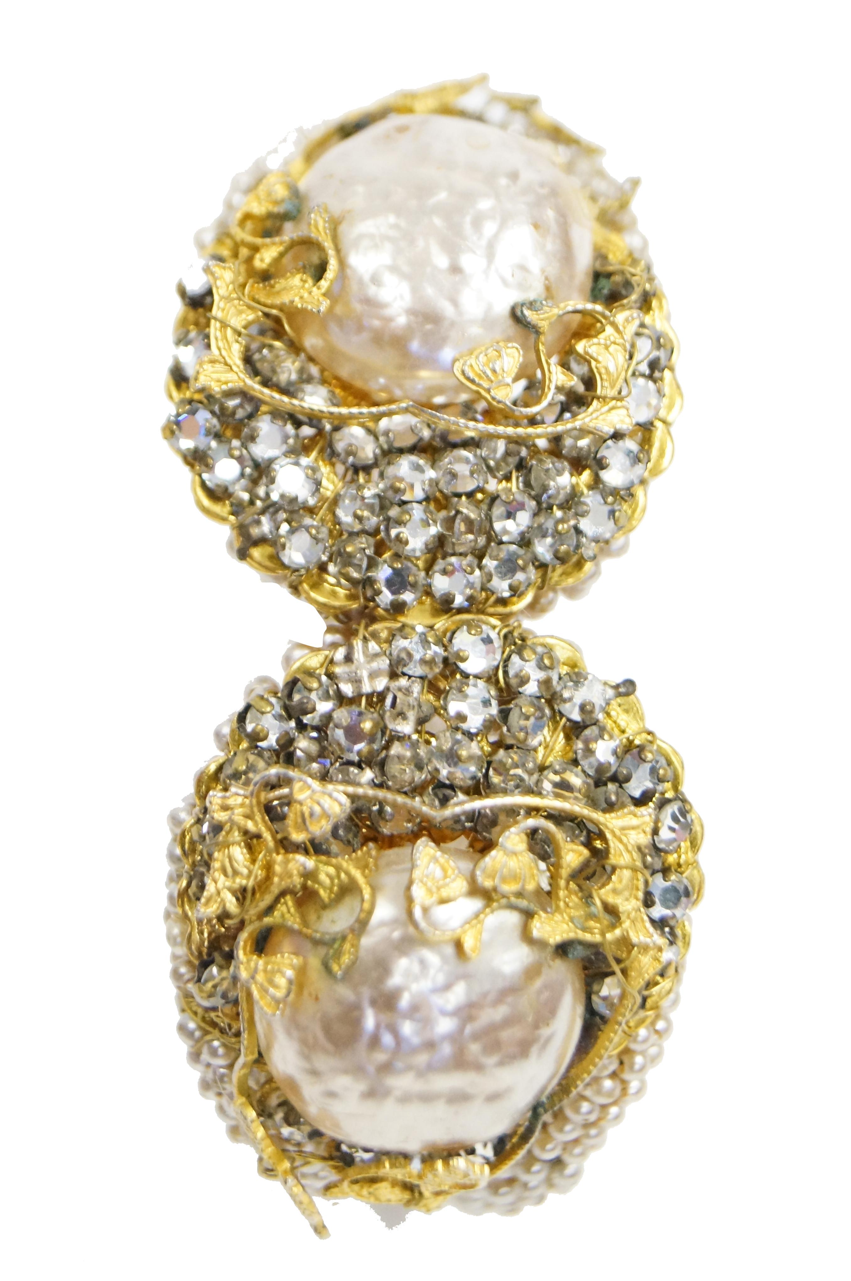 1950s Miriam Haskell Baroque Pearl & Rhinestone Floral Cuff Bracelet In Good Condition In Houston, TX