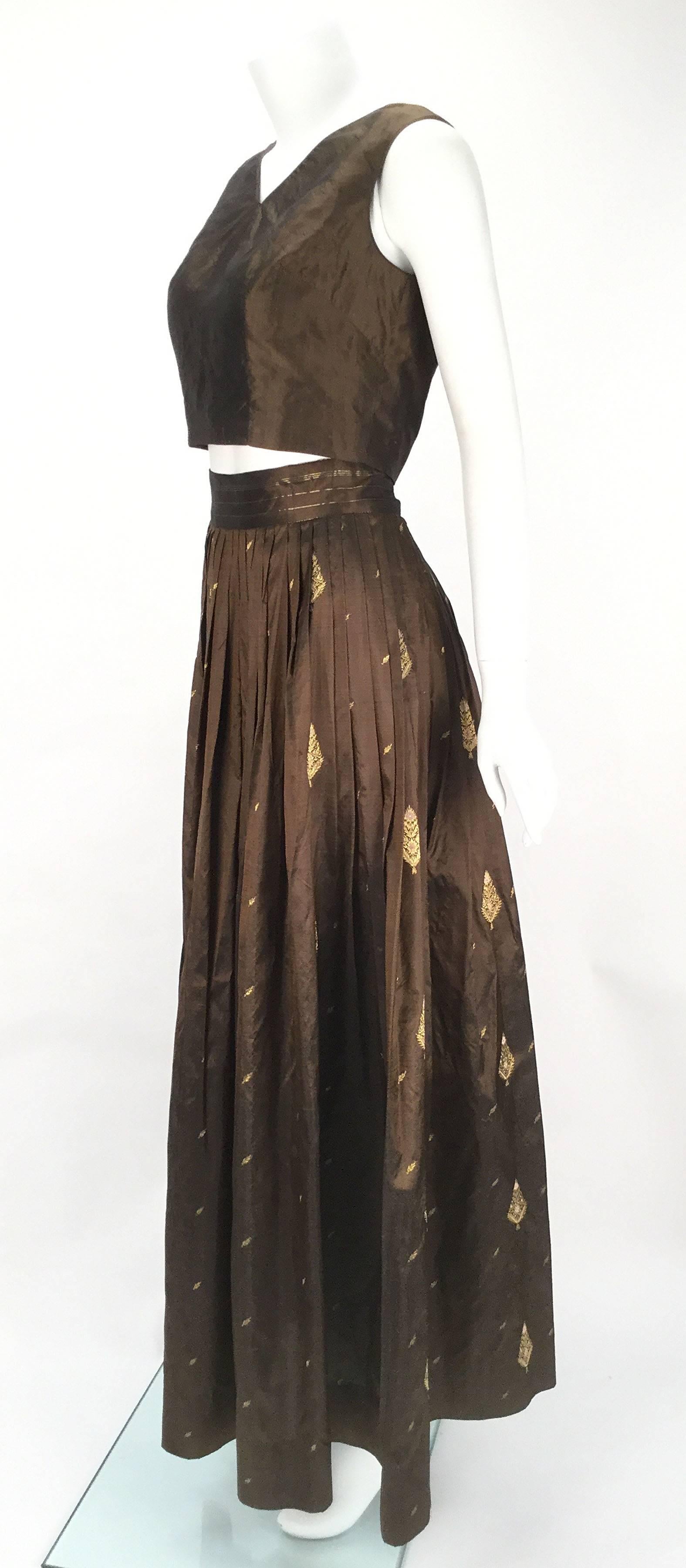 1970s Brown and Gold Metallic Silk Ensemble In Good Condition For Sale In Houston, TX