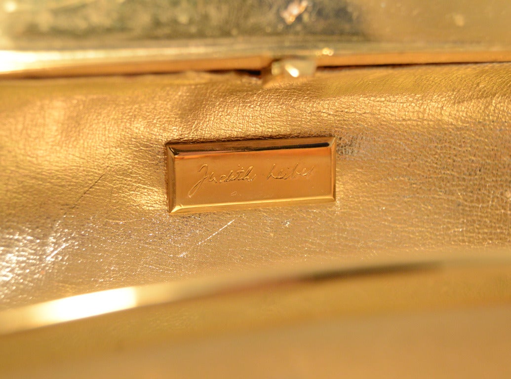 Judith Leiber - Pochette de soirée minaudière en forme de boîte en cristal Swarovski filigrane doré en vente 2