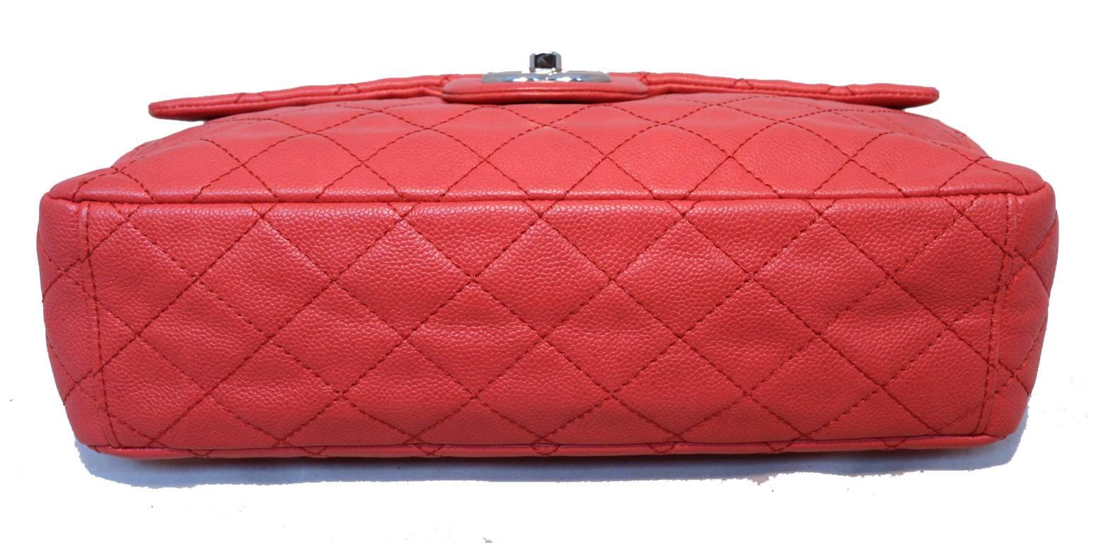 Chanel Dark Pink Relaxed Caviar Leather Jumbo Classic Flap Shoulder Bag In Excellent Condition In Philadelphia, PA