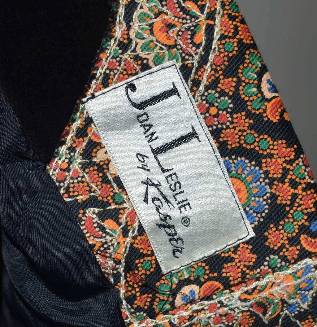 Joan Leslie 1960s Embroidered Velvet 2 Piece Dress Jacket Set 2