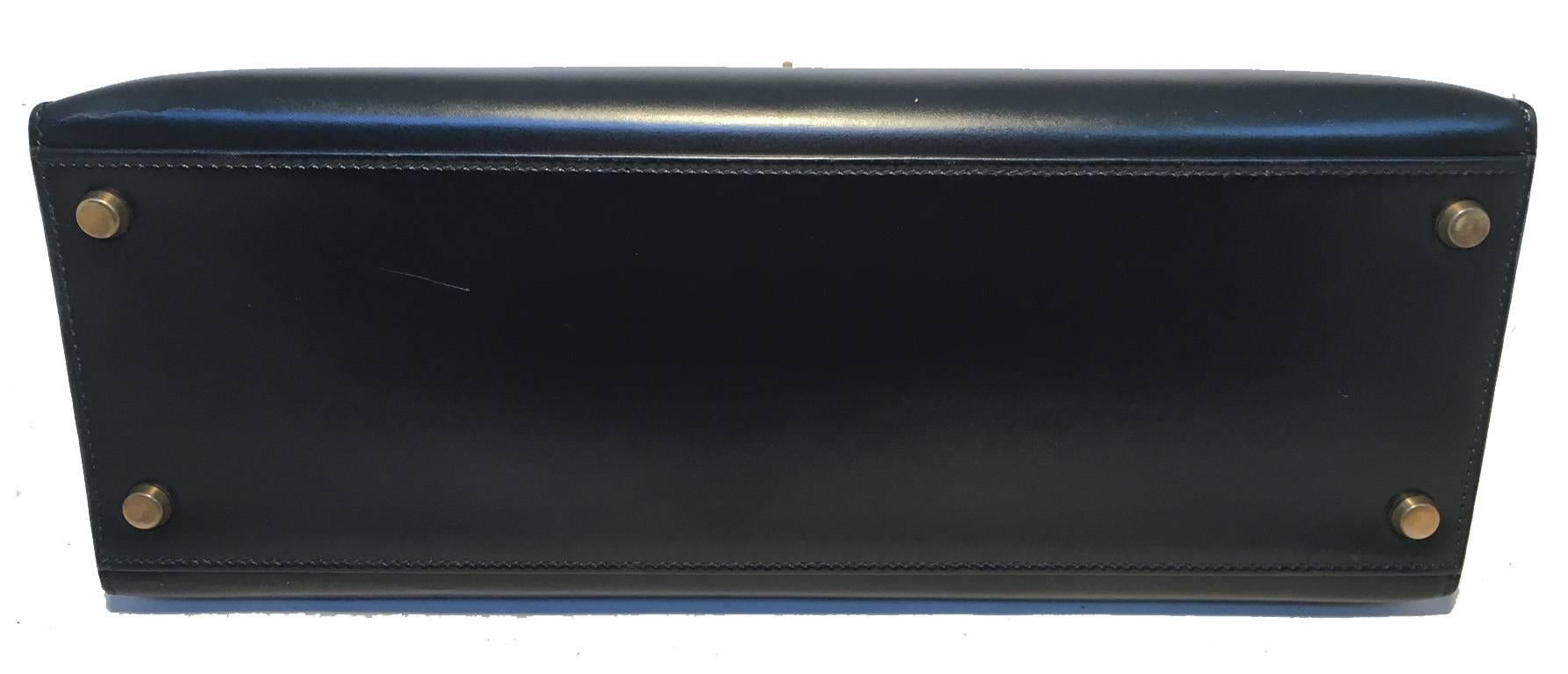 Hermes Vintage Black Box Calf 32cm Kelly Bag In Good Condition In Philadelphia, PA