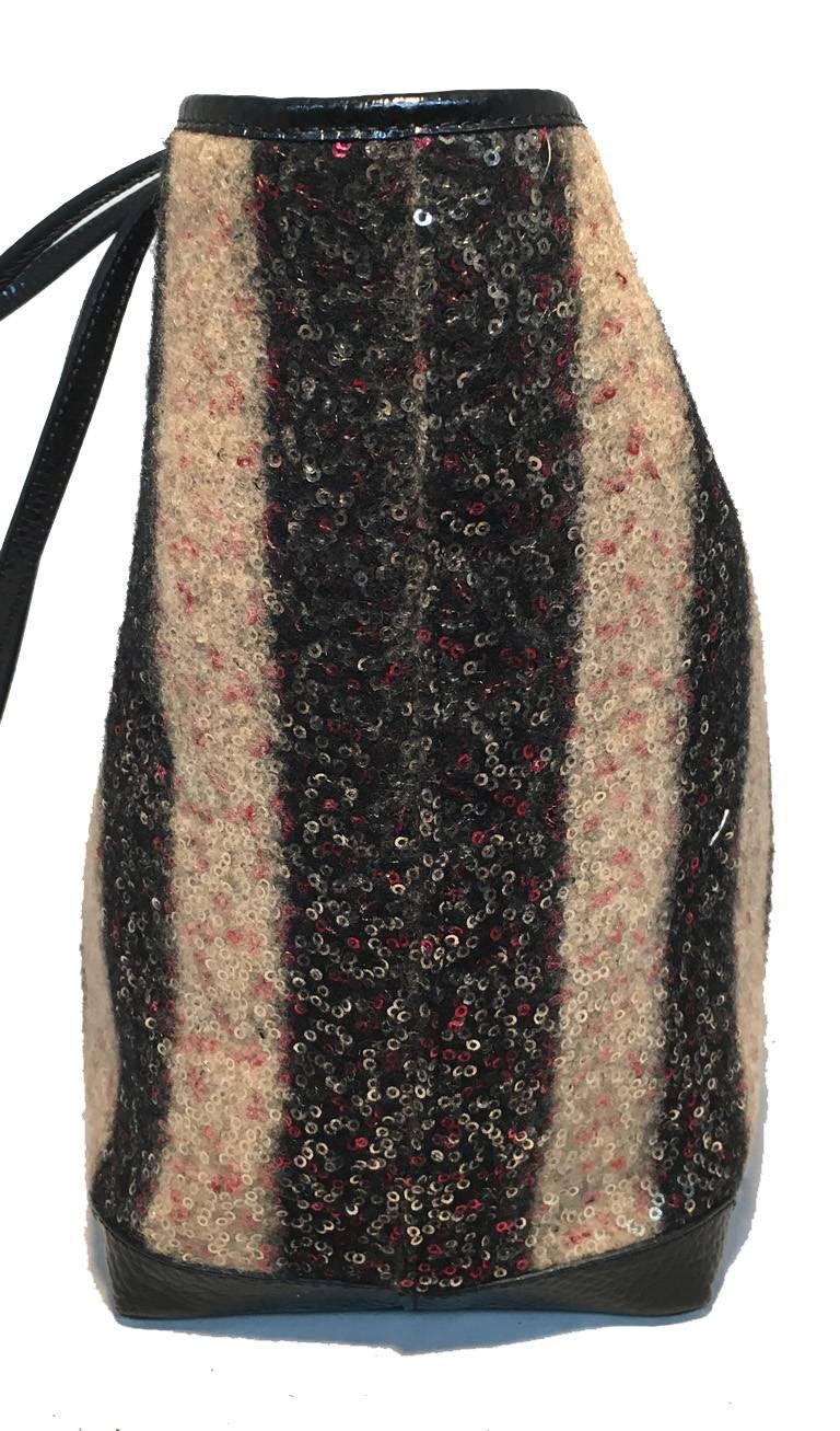 Fendi Striped Wool Sequin Limited Edition Shopper Tote  (Schwarz)