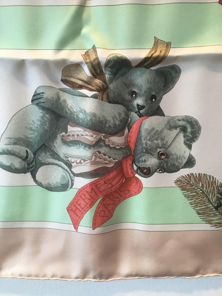 Gray Hermes Teddy Bear Confidents des Coeurs Silk Scarf