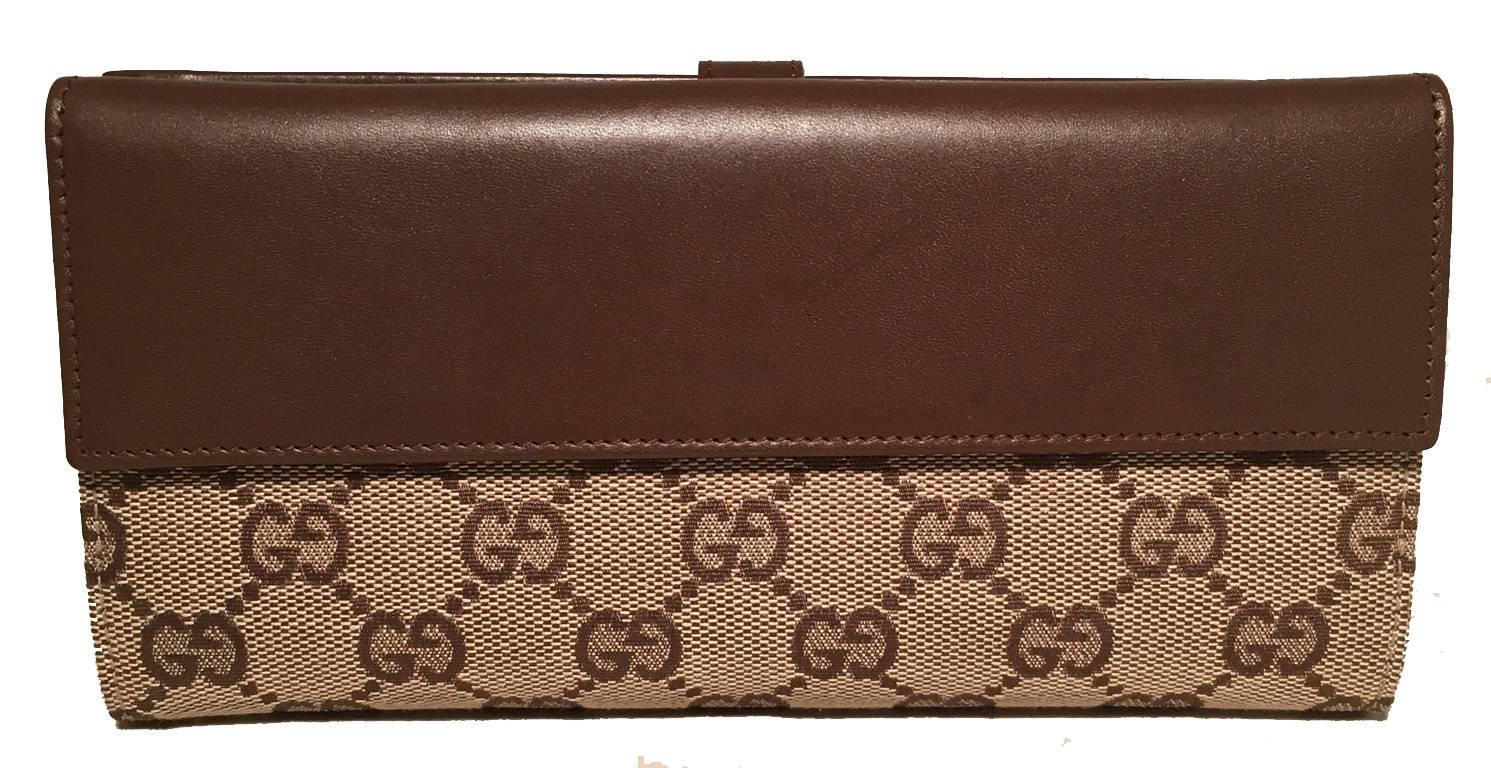 Gucci Monogram Canvas and Brown Leather Wallet  In Excellent Condition In Philadelphia, PA