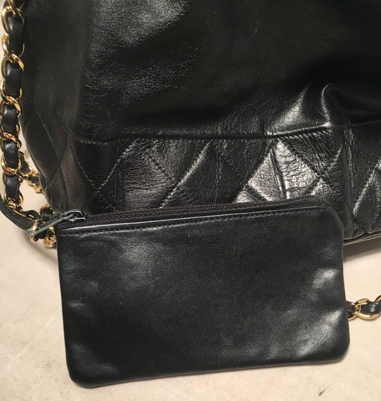 Women's Chanel Vintage Black Leather Drawstring Bucket Shoulder Bag